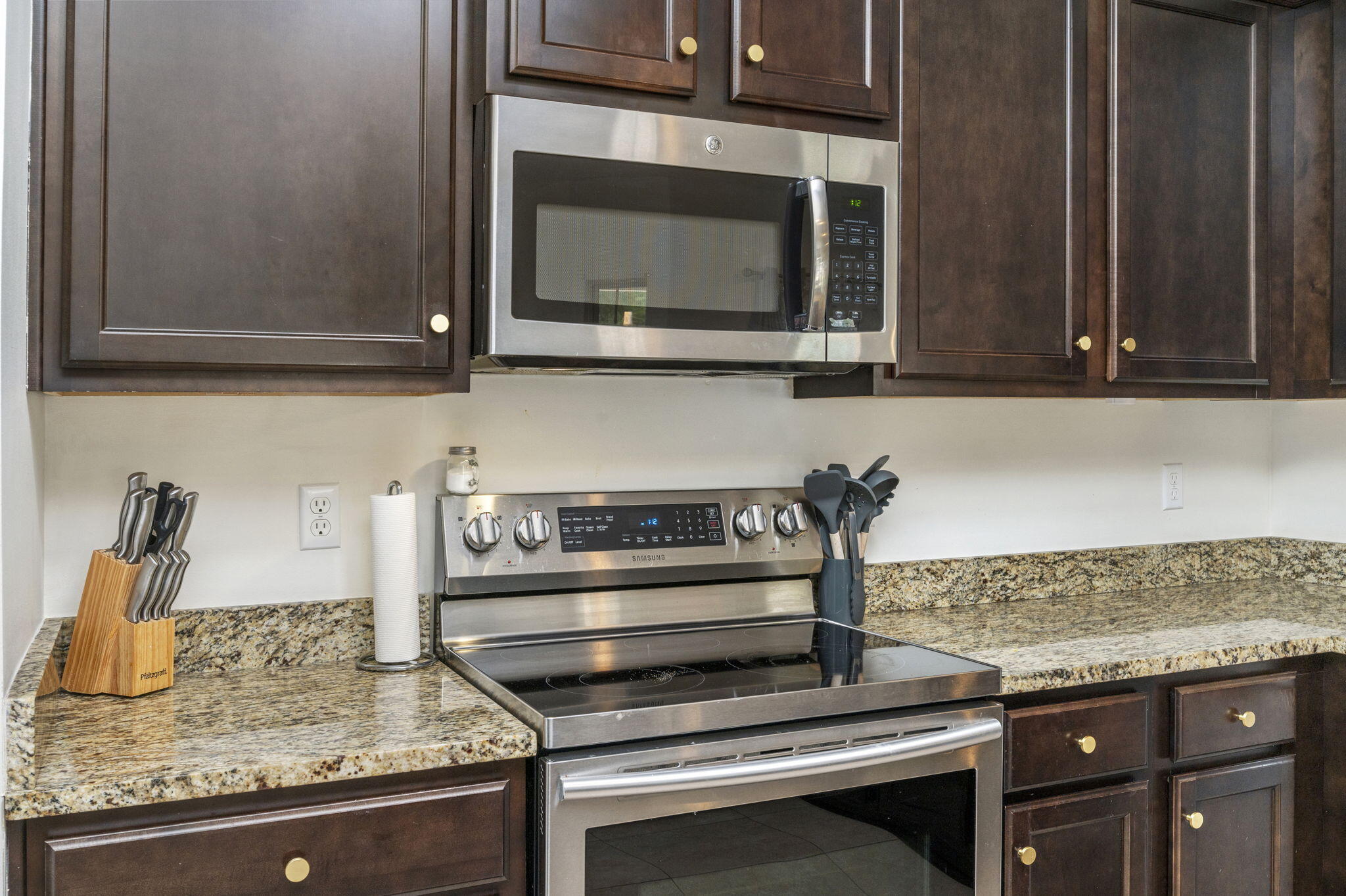 OVERLOOK AT CHESTNUT RIDGE - Residential Lease