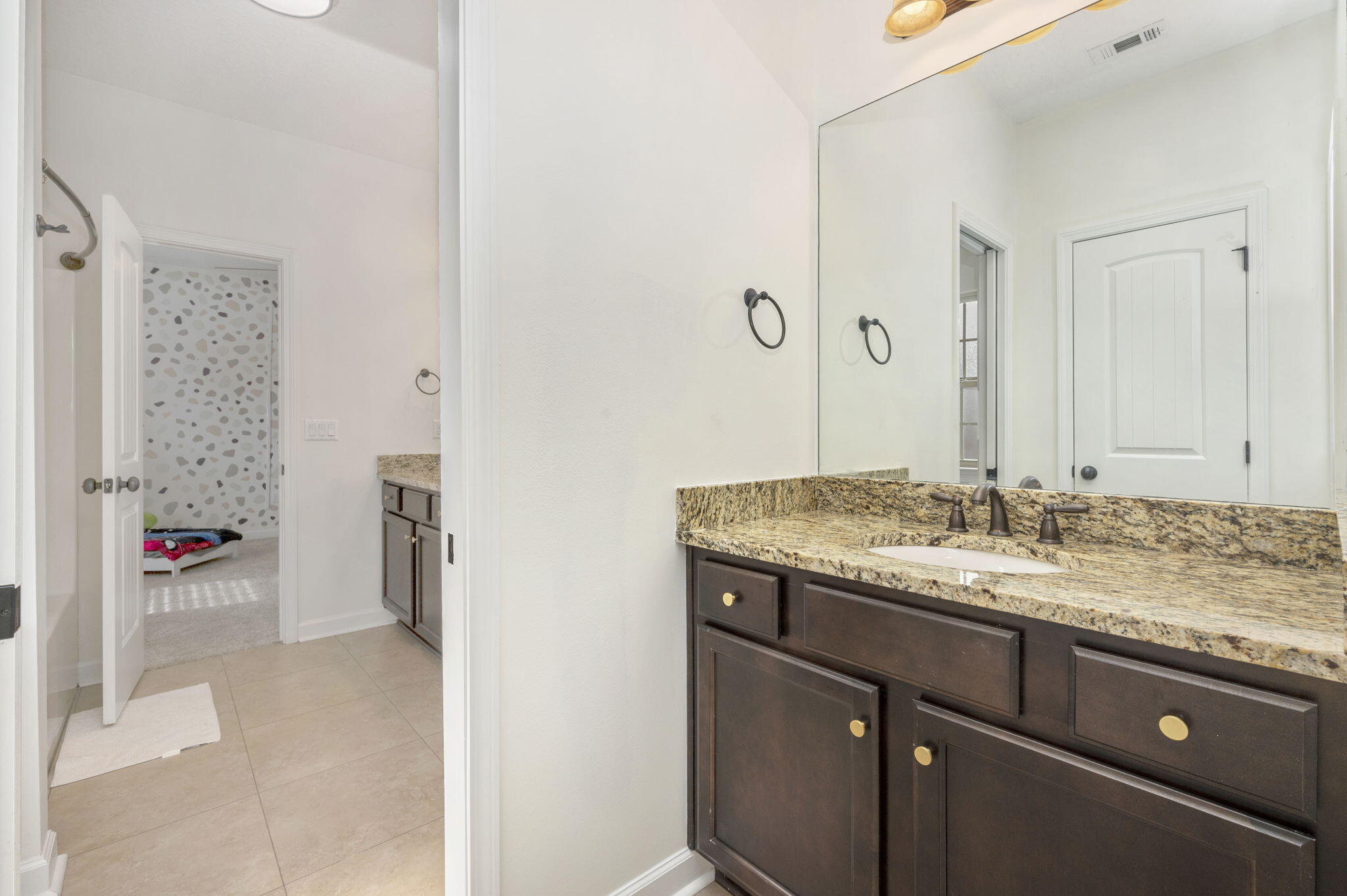 OVERLOOK AT CHESTNUT RIDGE - Residential Lease