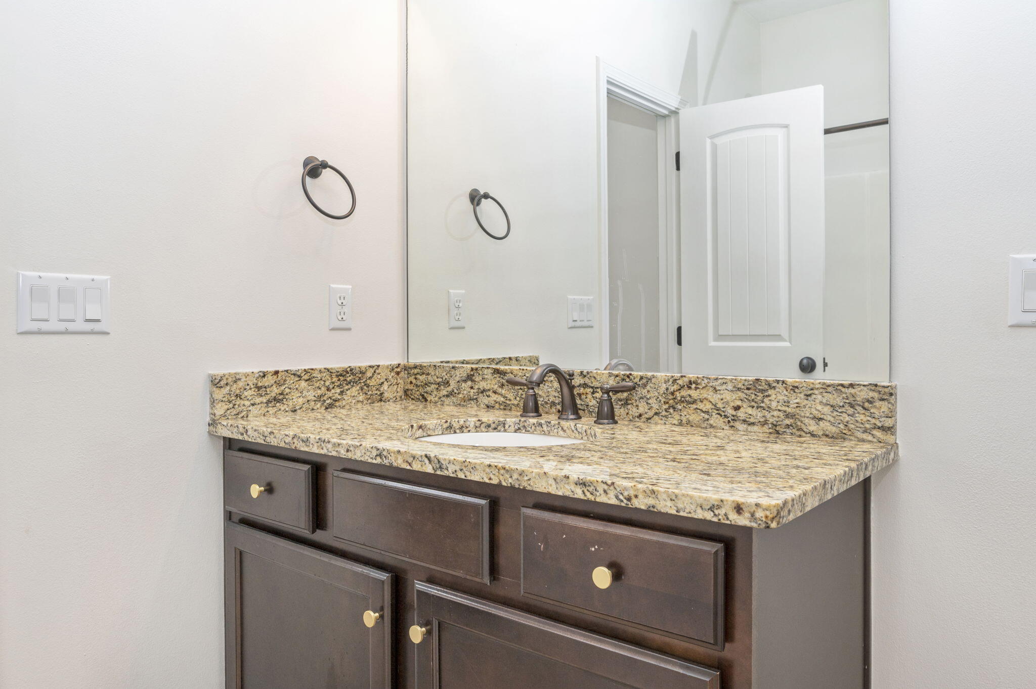 OVERLOOK AT CHESTNUT RIDGE - Residential Lease