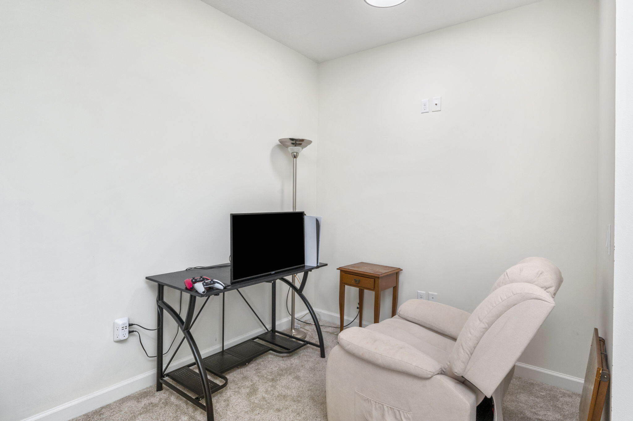 OVERLOOK AT CHESTNUT RIDGE - Residential Lease