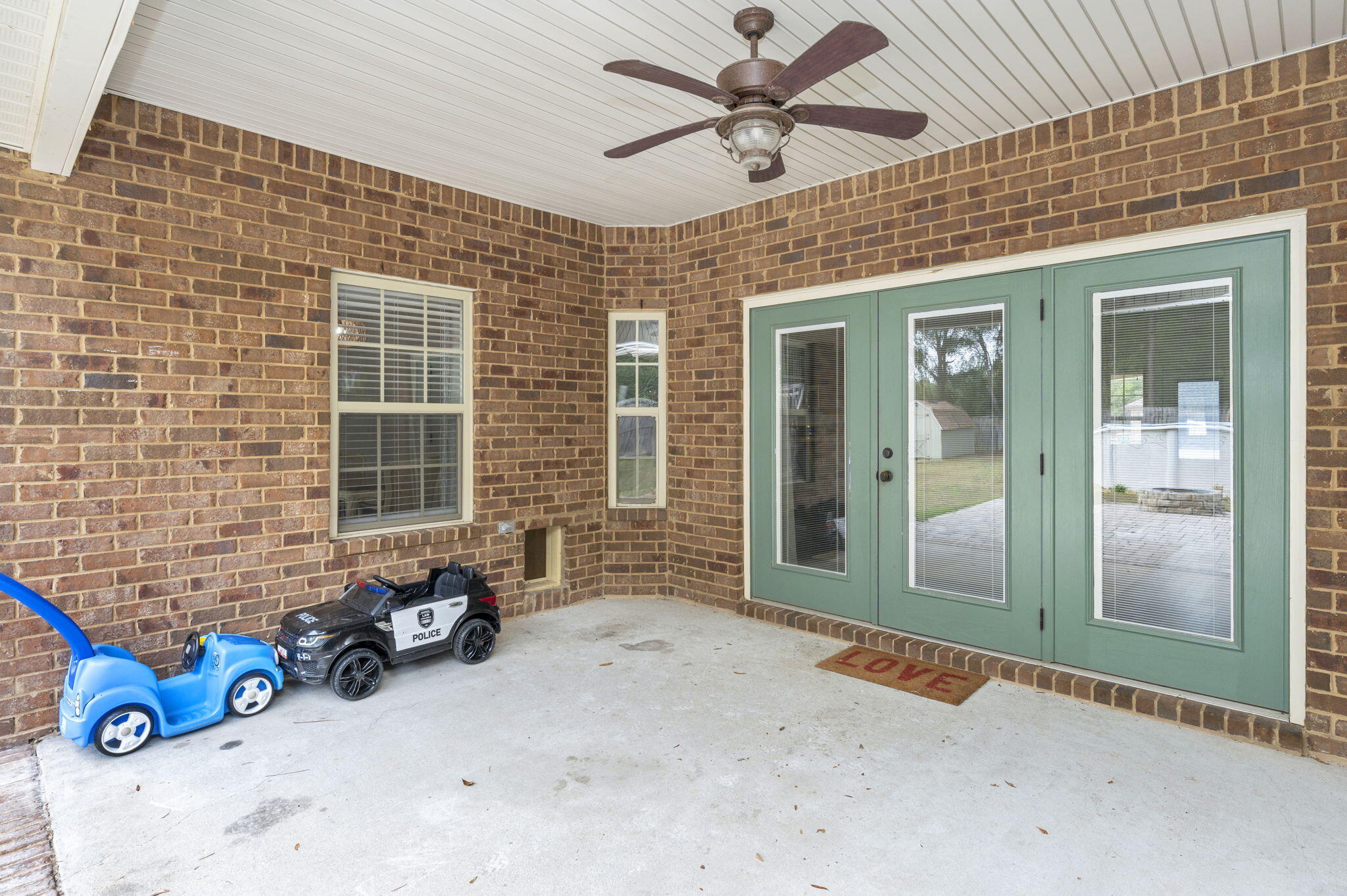 OVERLOOK AT CHESTNUT RIDGE - Residential Lease