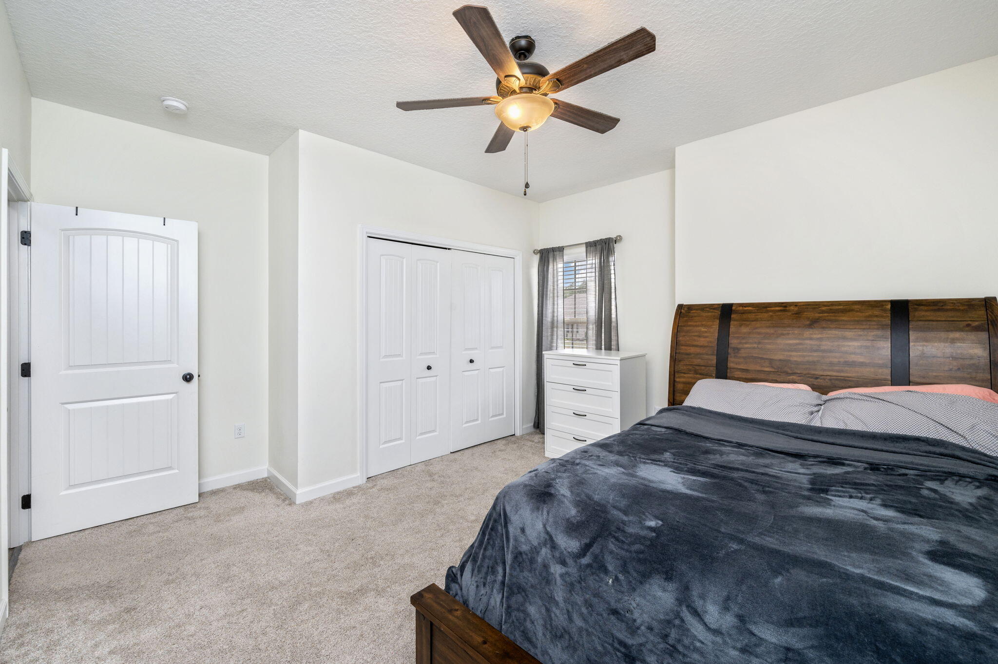 OVERLOOK AT CHESTNUT RIDGE - Residential Lease
