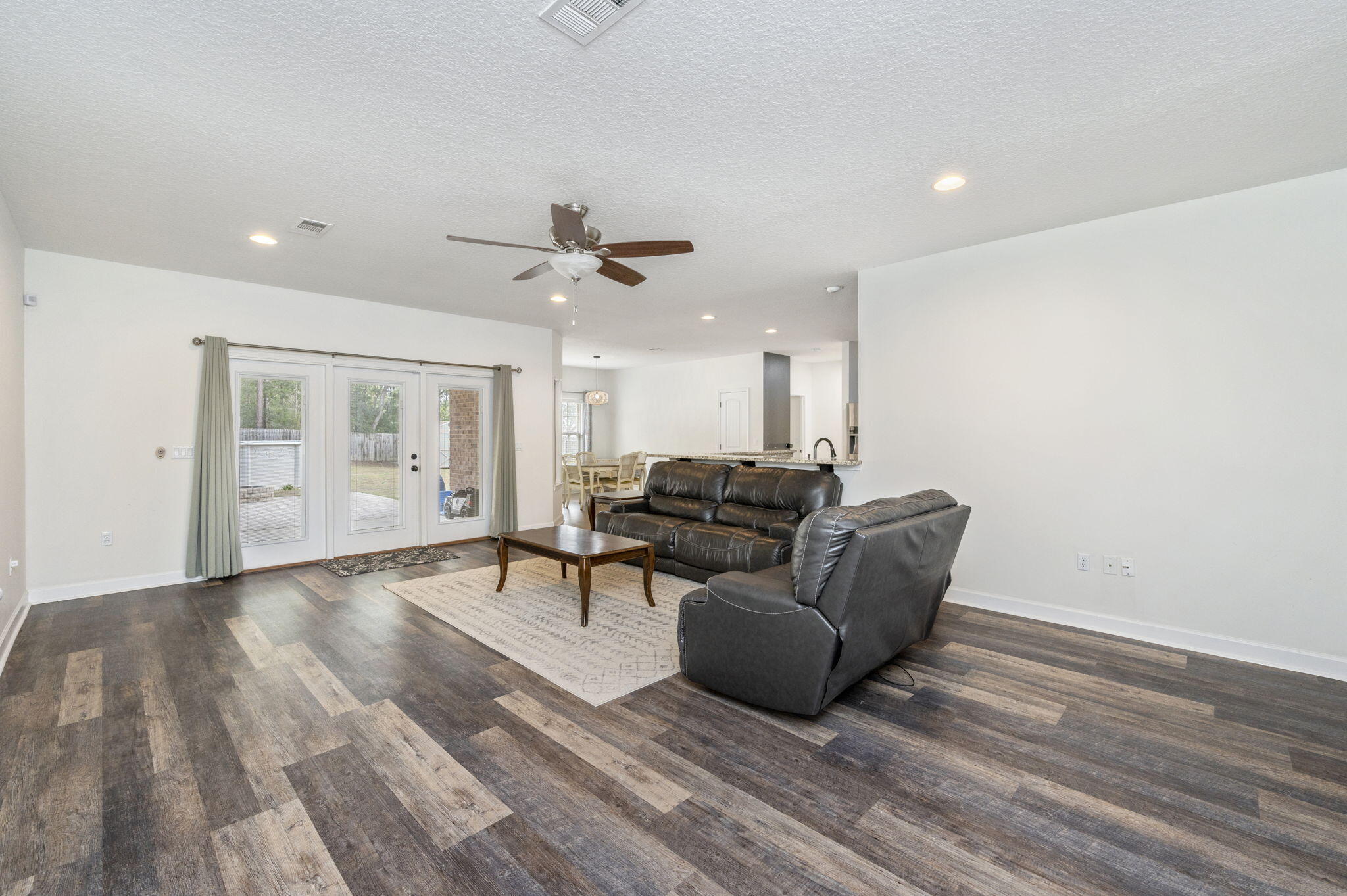 OVERLOOK AT CHESTNUT RIDGE - Residential Lease