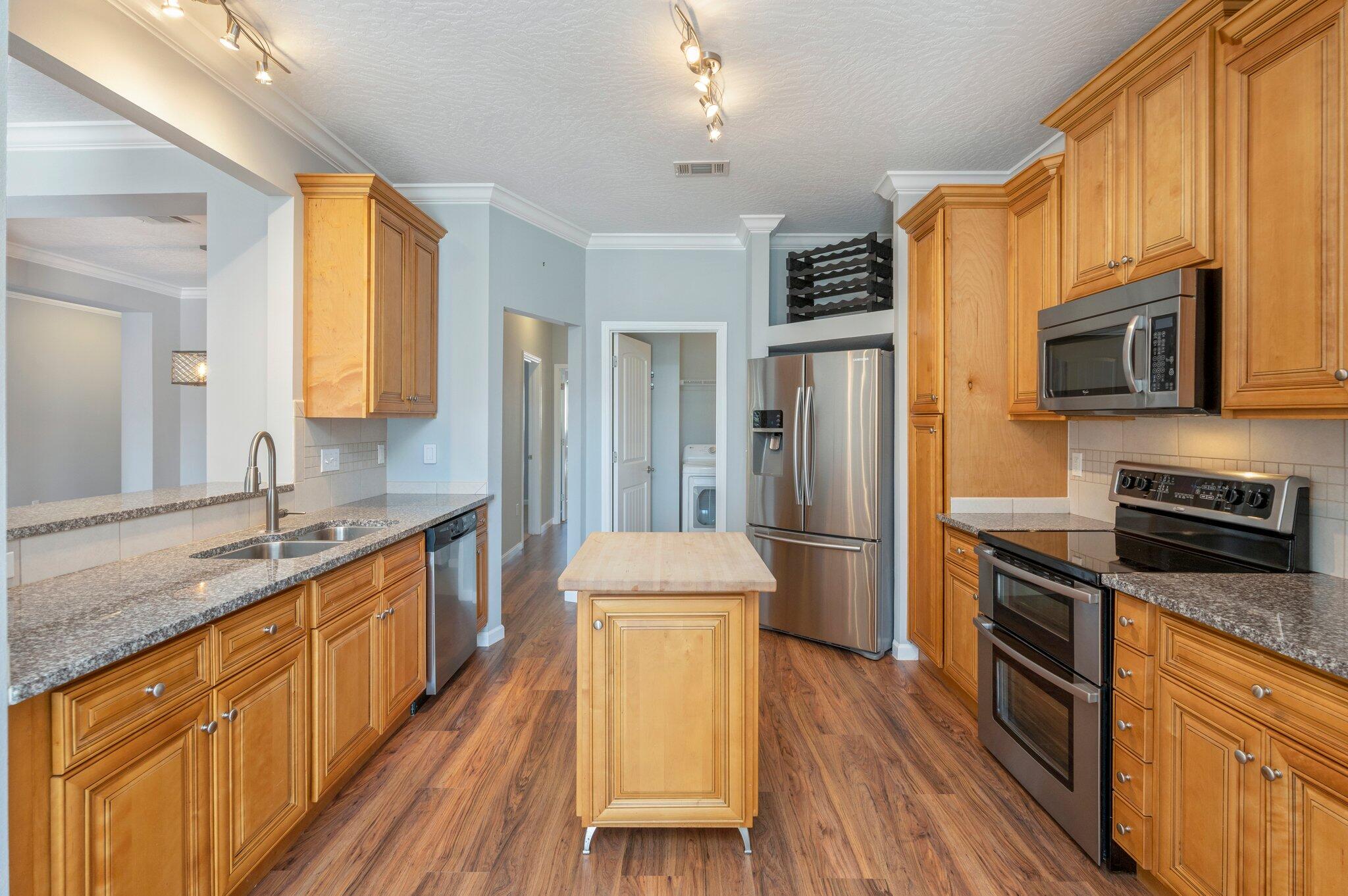 DUGGAN POND ESTATES - Residential