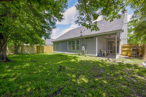 A home in Navarre