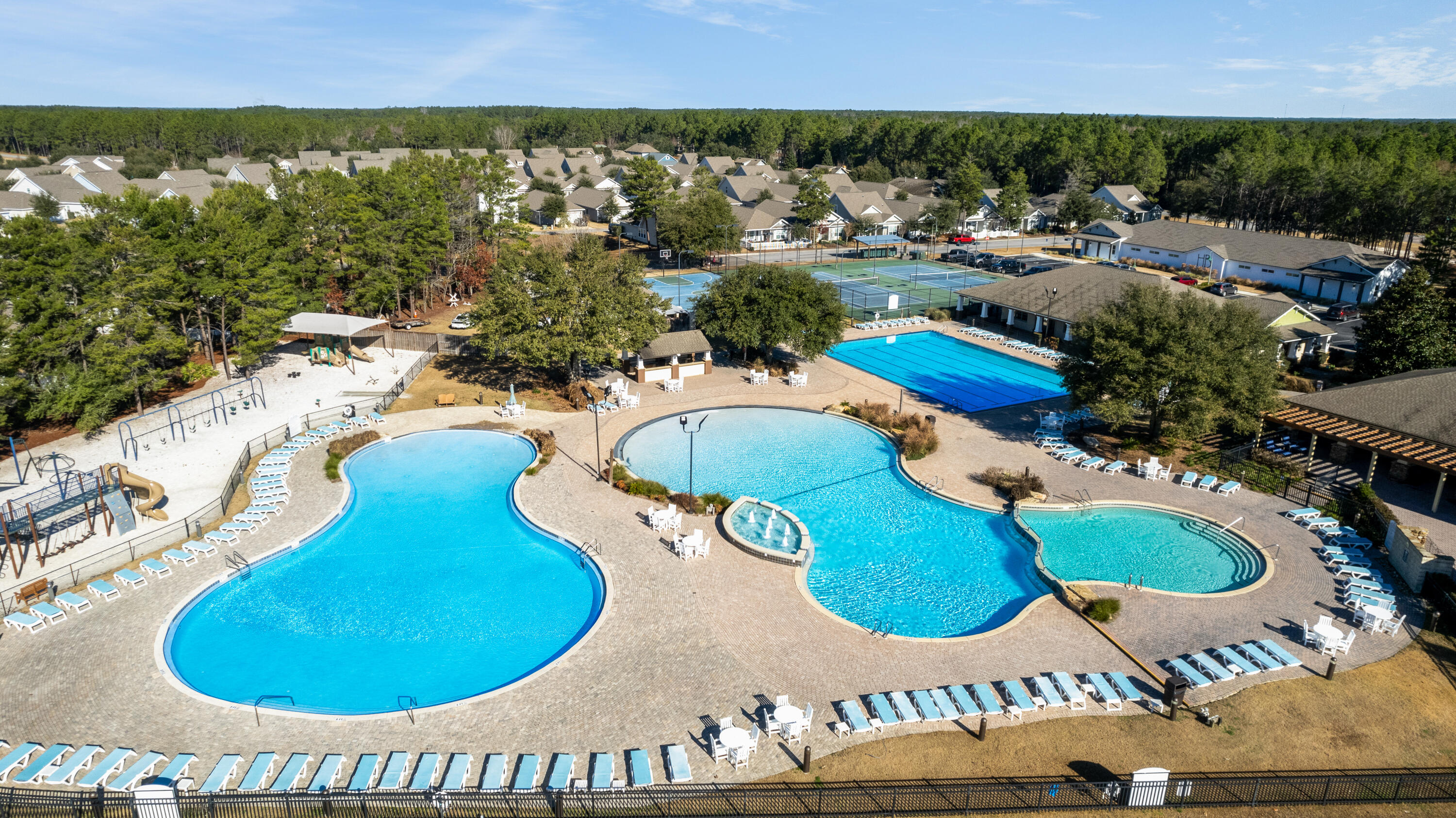 HAMMOCK BAY - Residential