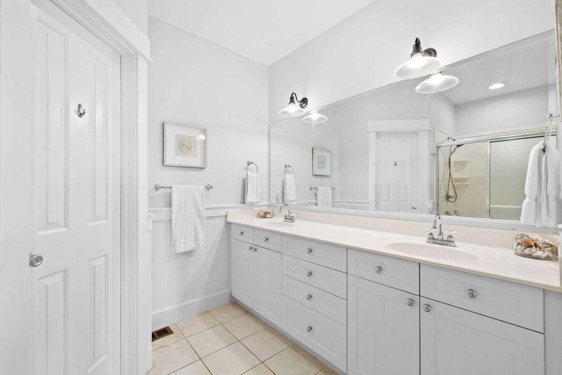 Grand Isle Condo - Residential