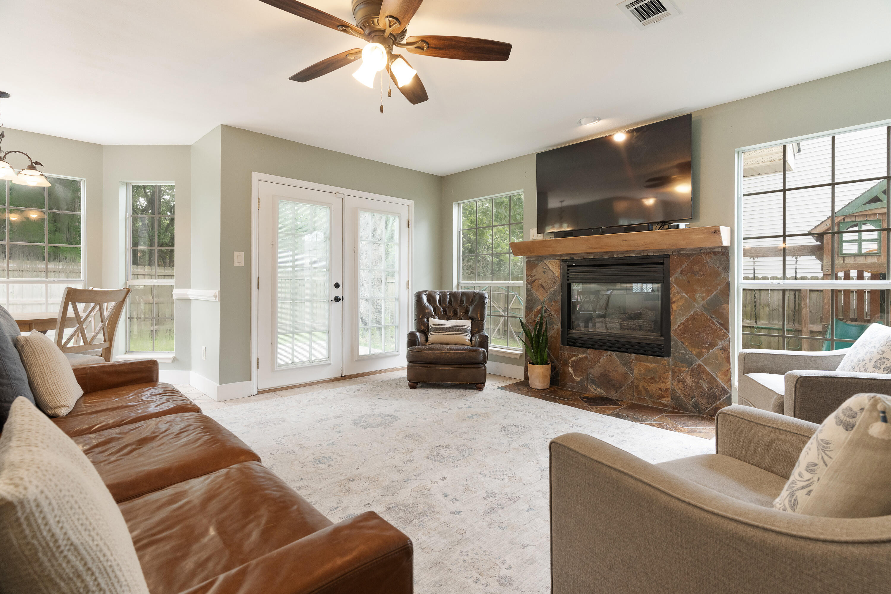 PARKWOOD ESTATES PH 2A BLUEWATER BAY - Residential