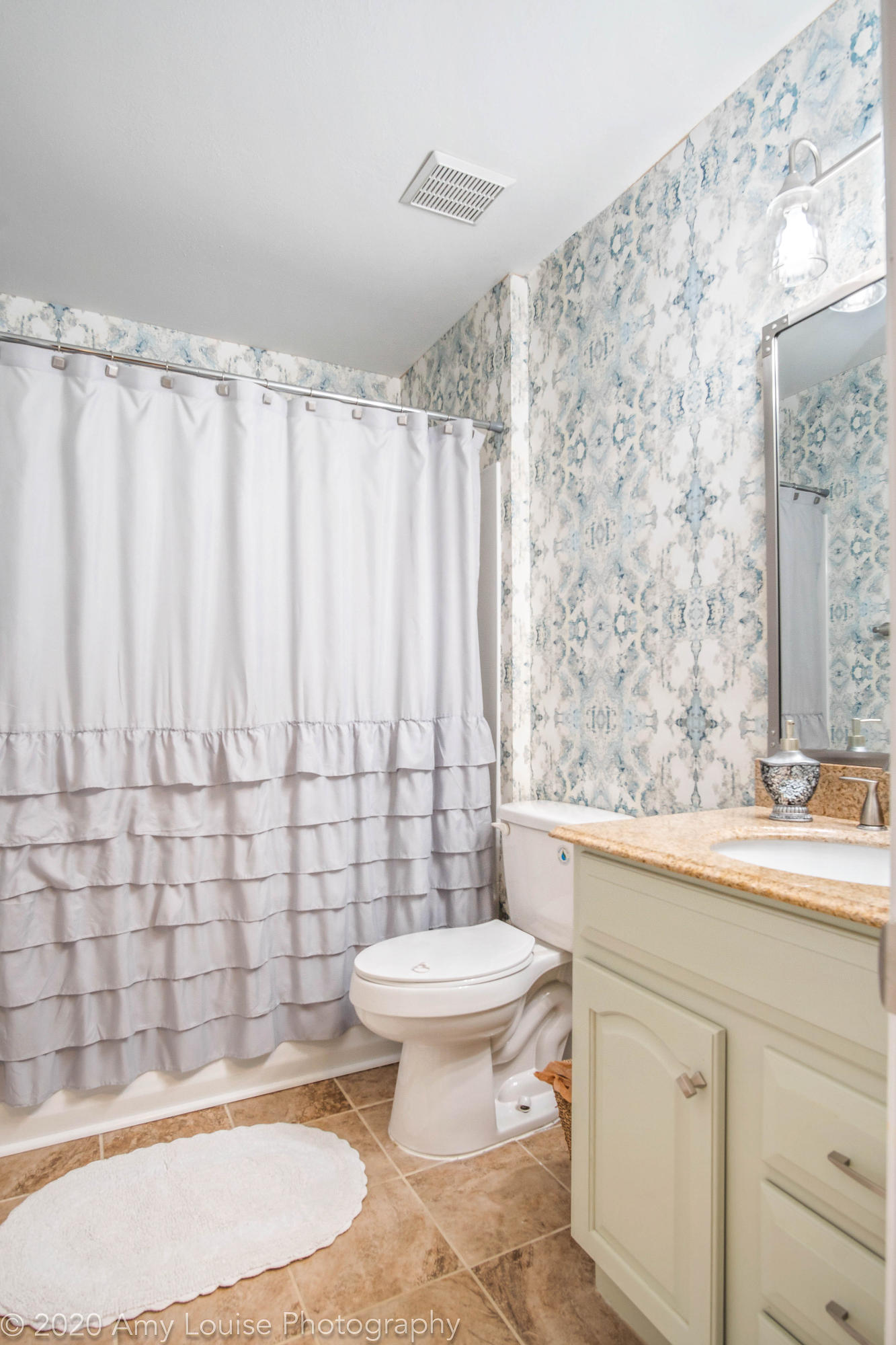 HOLLY HILLS - Residential