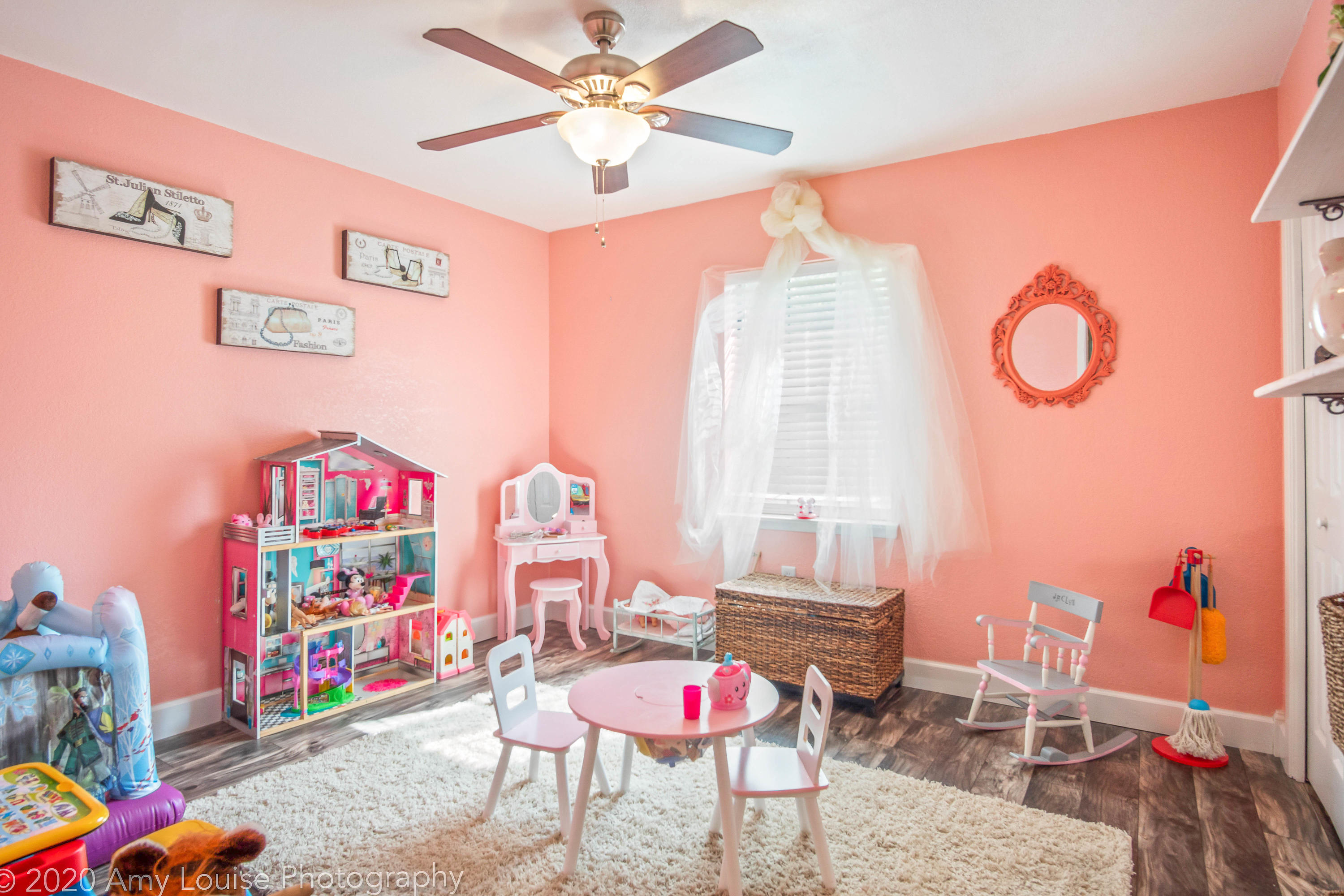 HOLLY HILLS - Residential