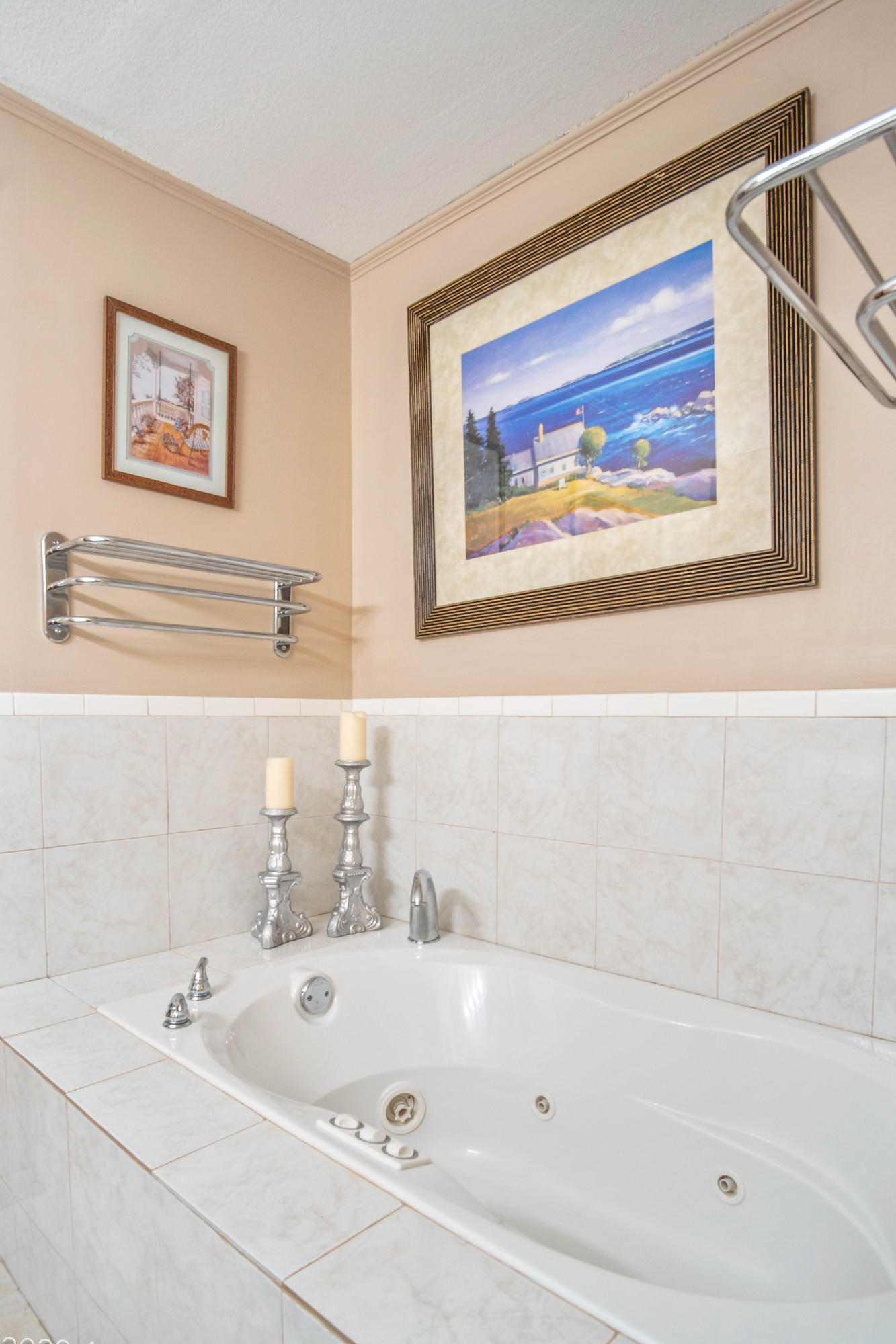 HOLLY HILLS - Residential