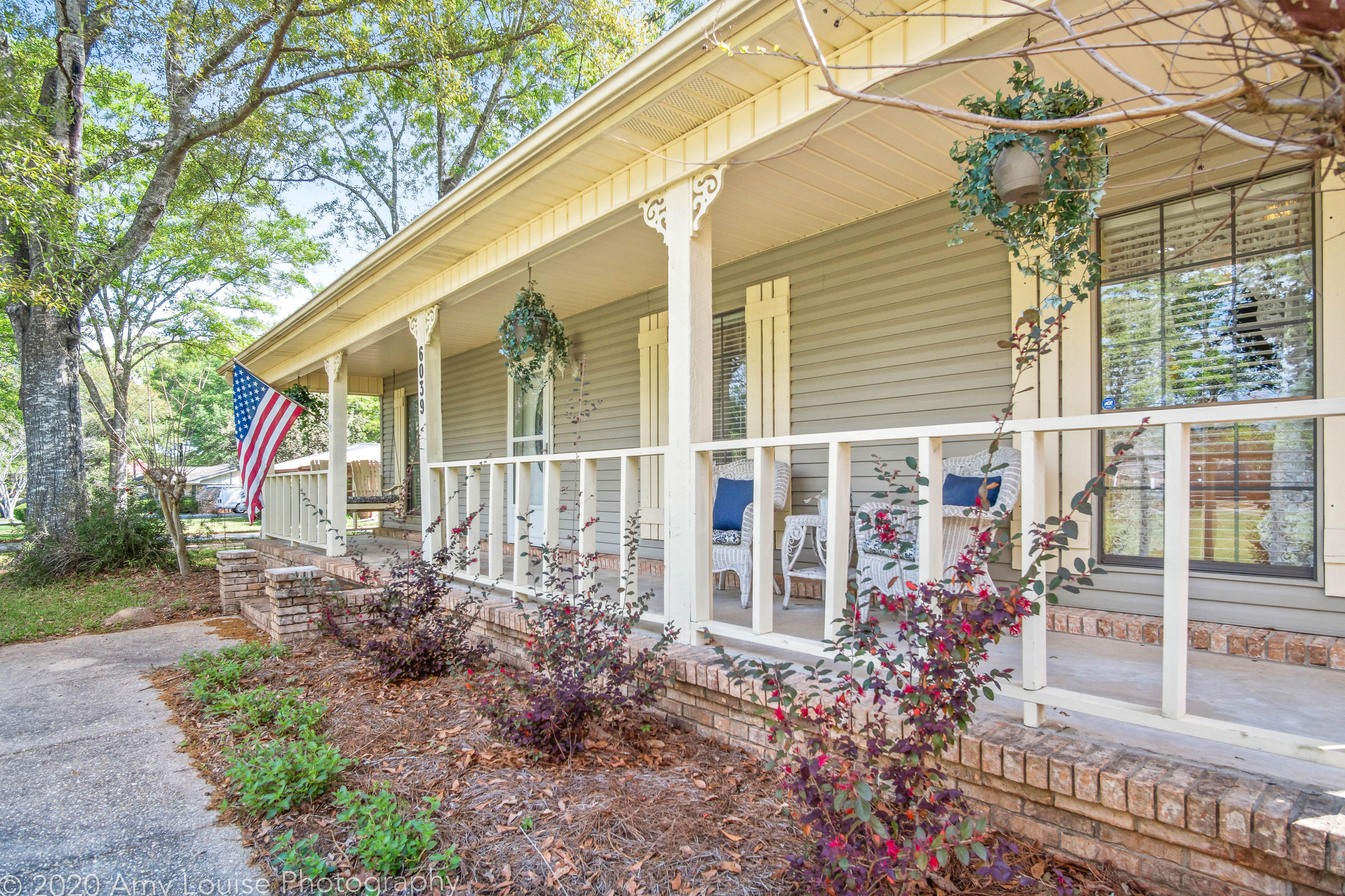 HOLLY HILLS - Residential