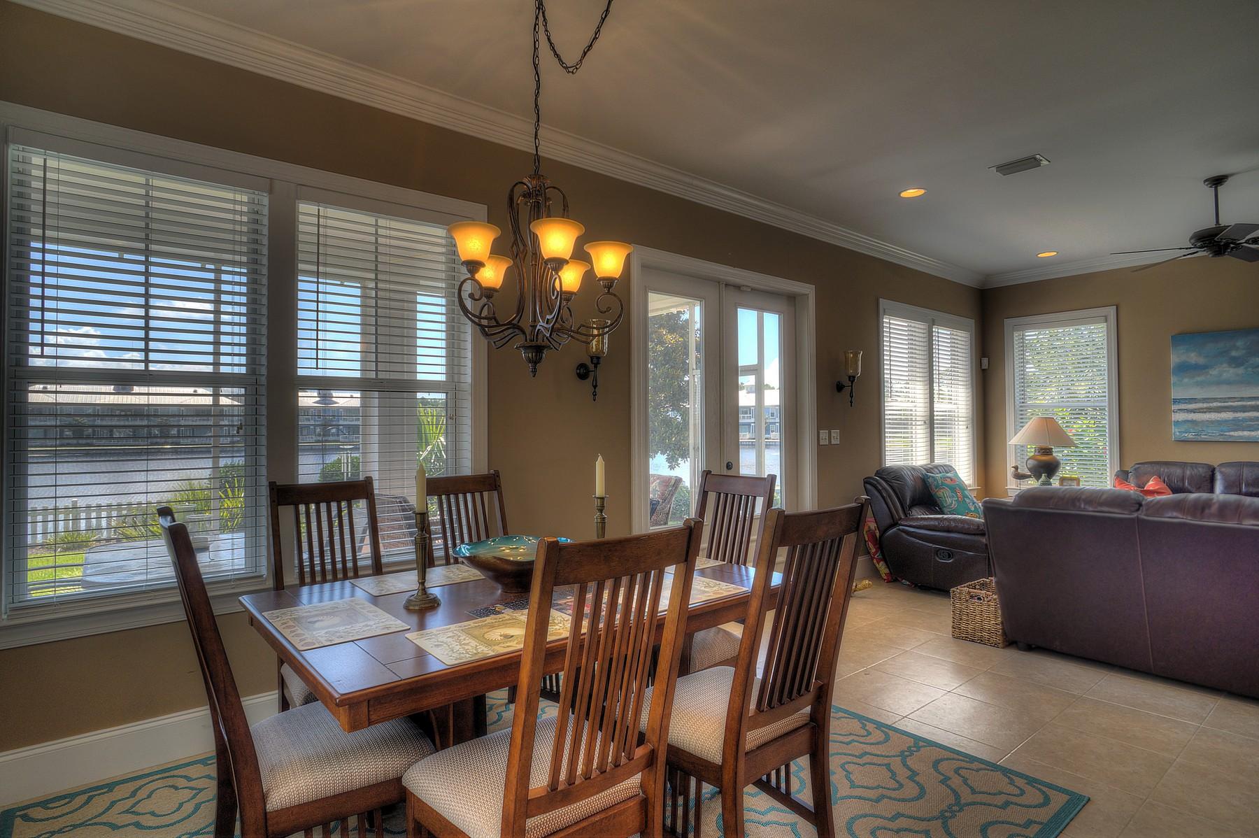 CRYSTAL LAKE PHASE I - Residential