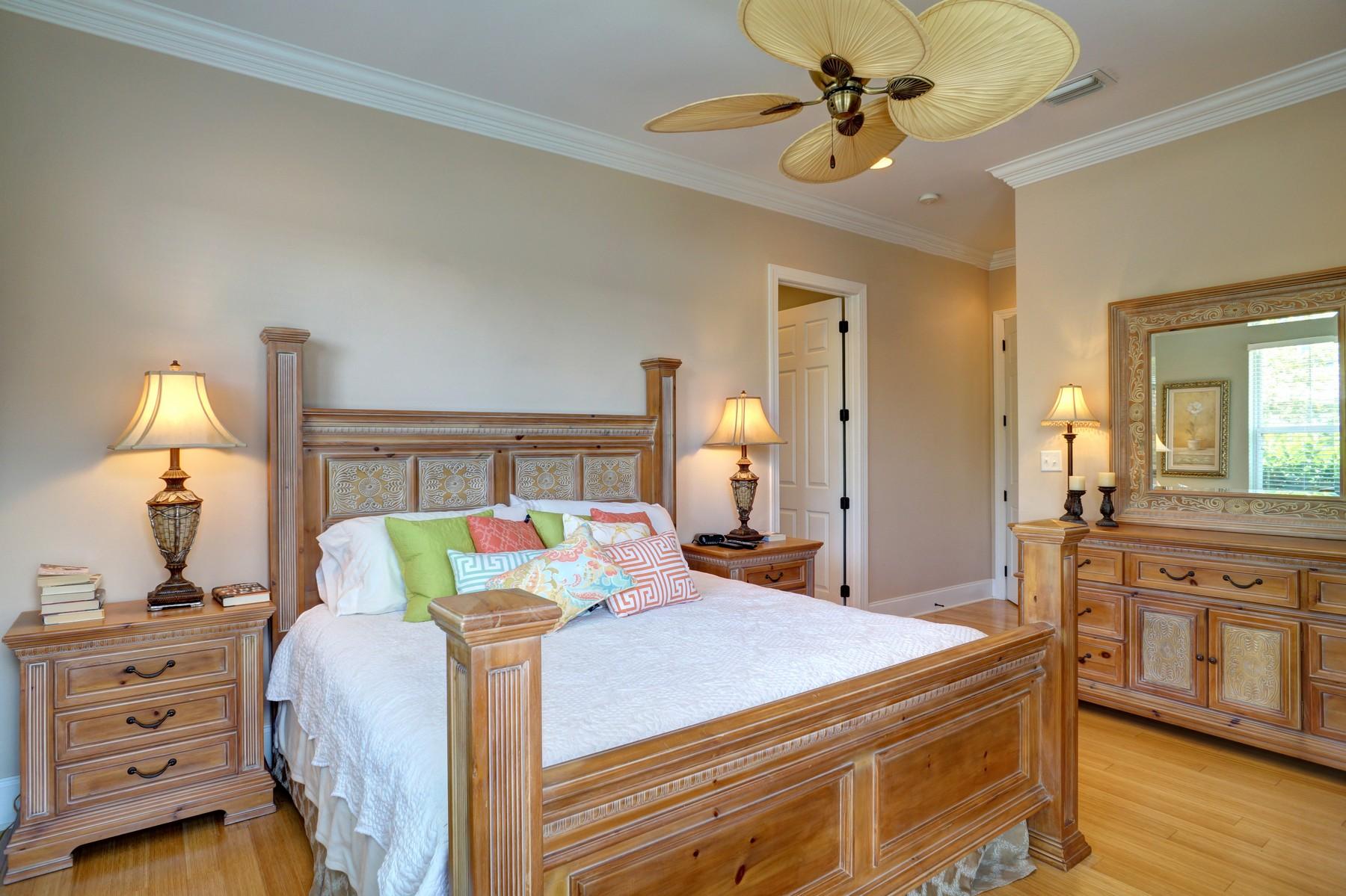 CRYSTAL LAKE PHASE I - Residential