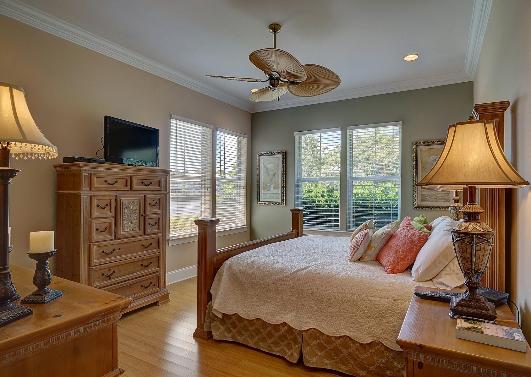 CRYSTAL LAKE PHASE I - Residential