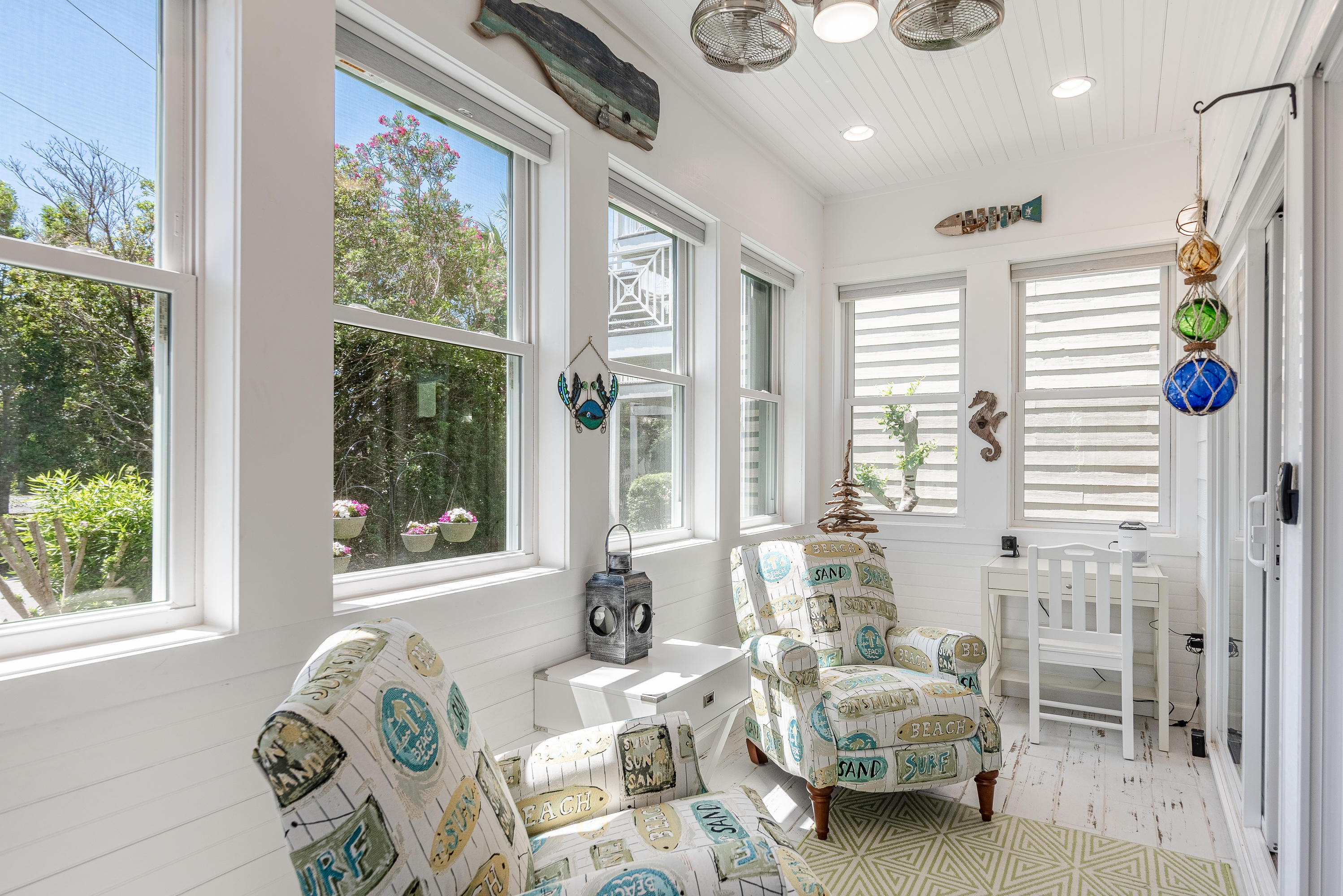 BEACH POINTE T/H - Residential