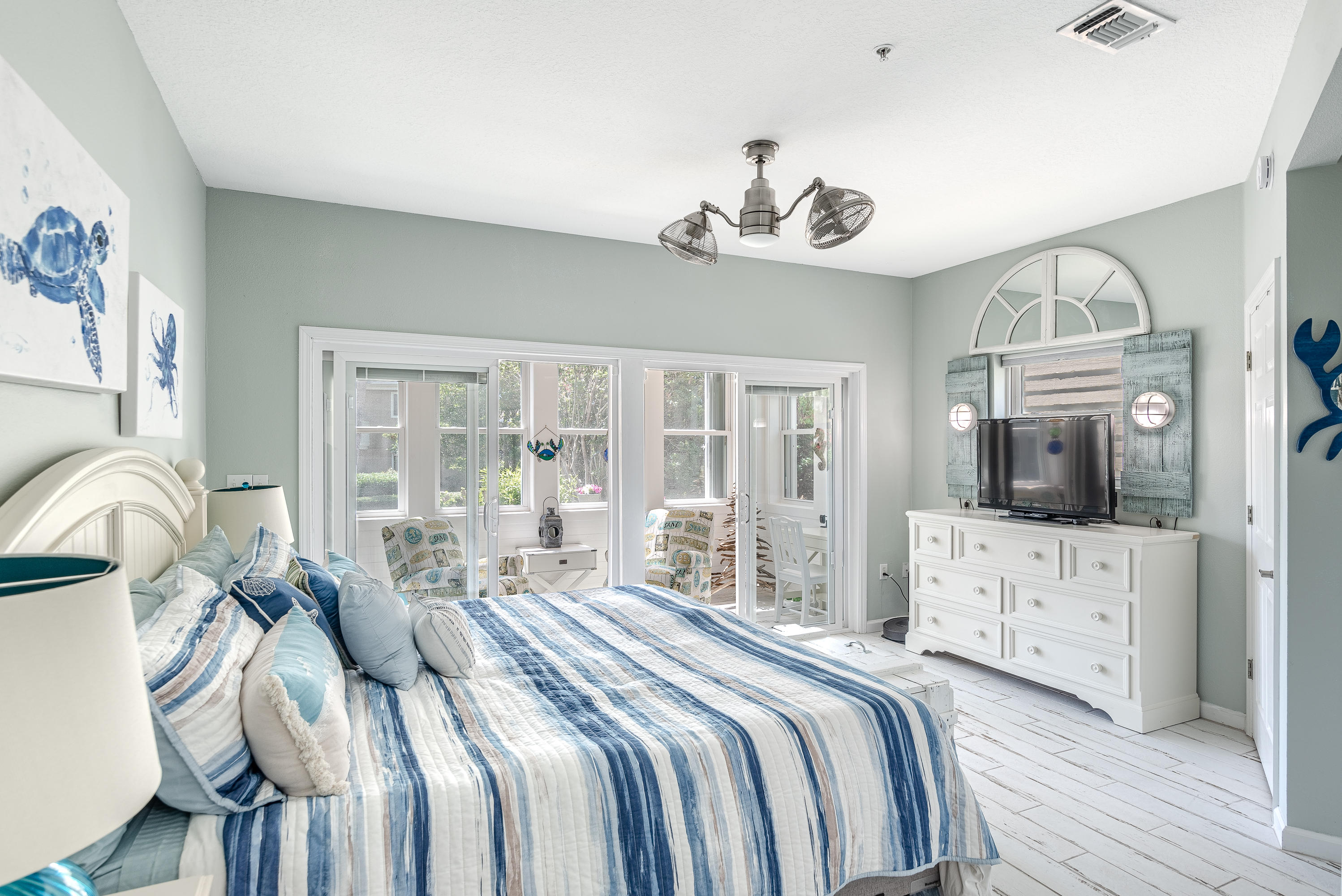 BEACH POINTE T/H - Residential