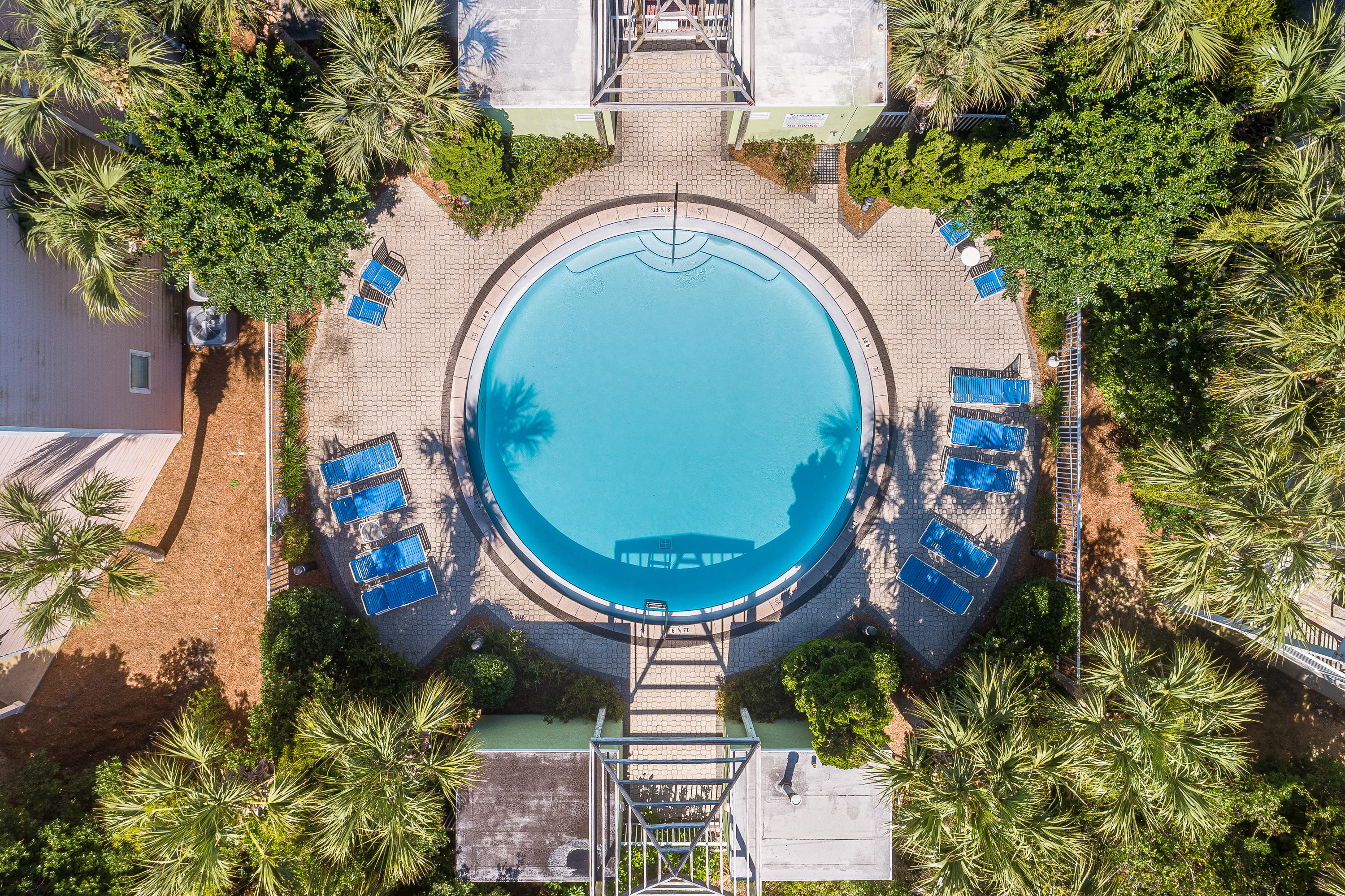 BEACH POINTE T/H - Residential