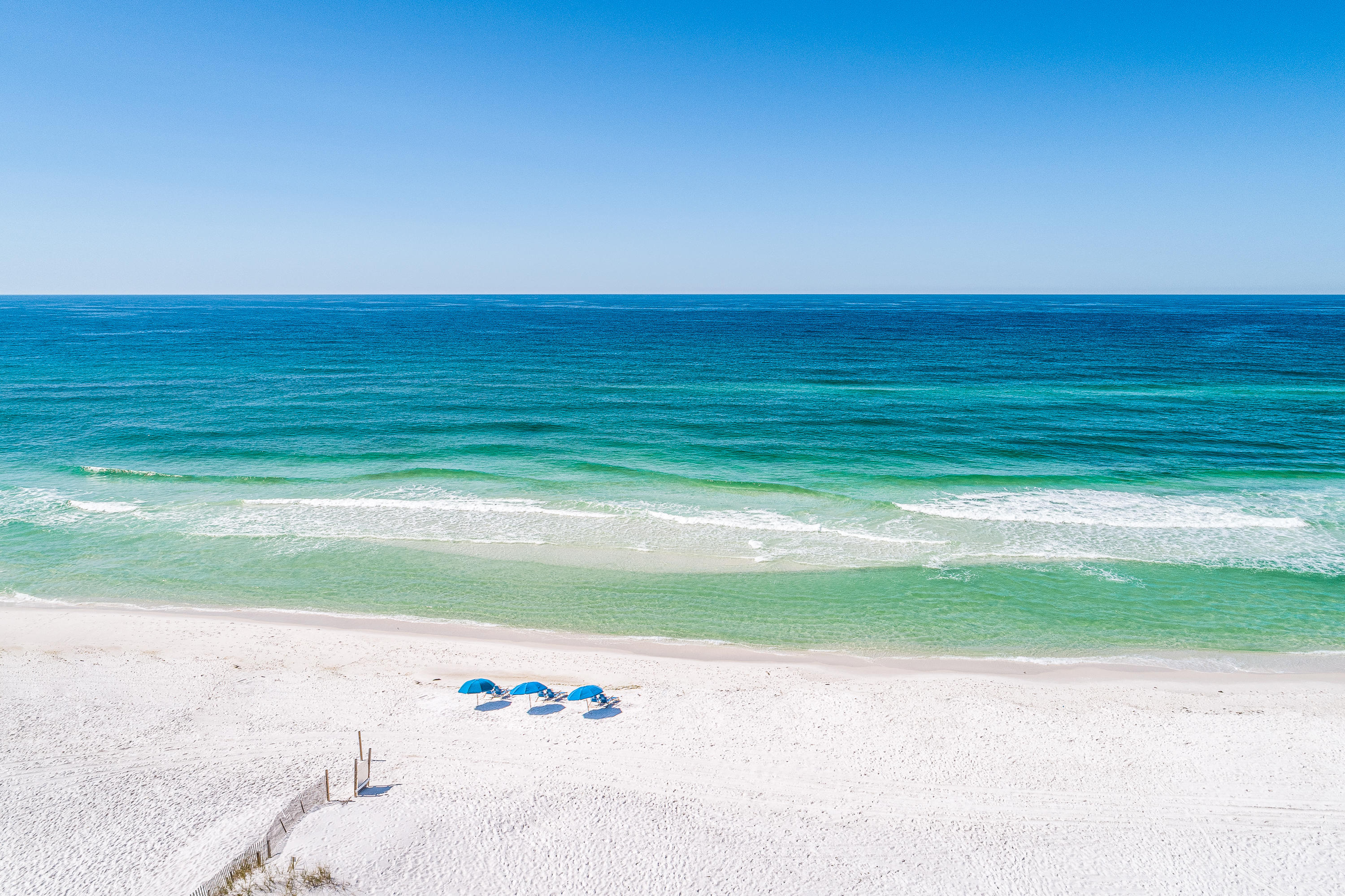 BEACH POINTE T/H - Residential