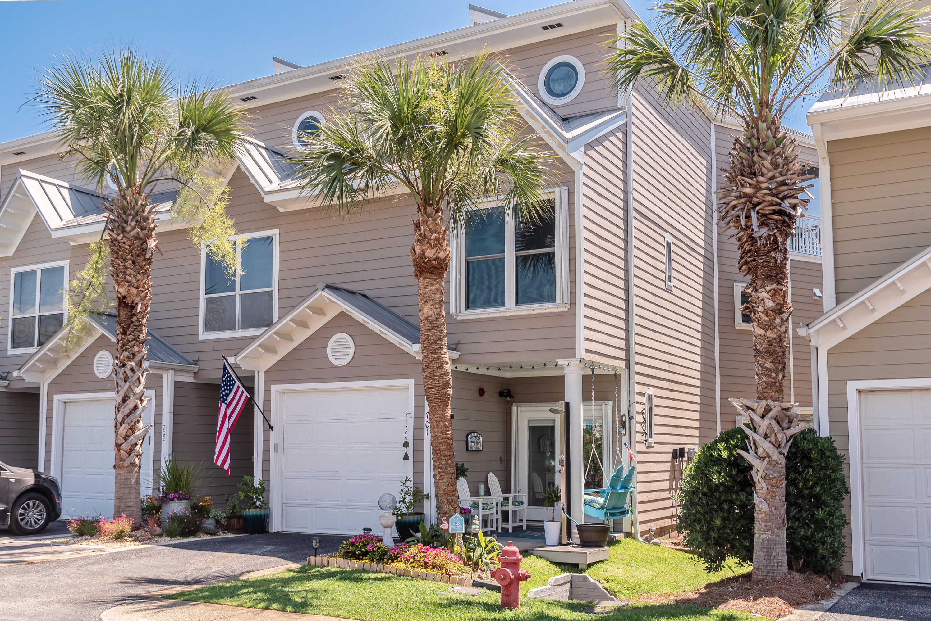 BEACH POINTE T/H - Residential