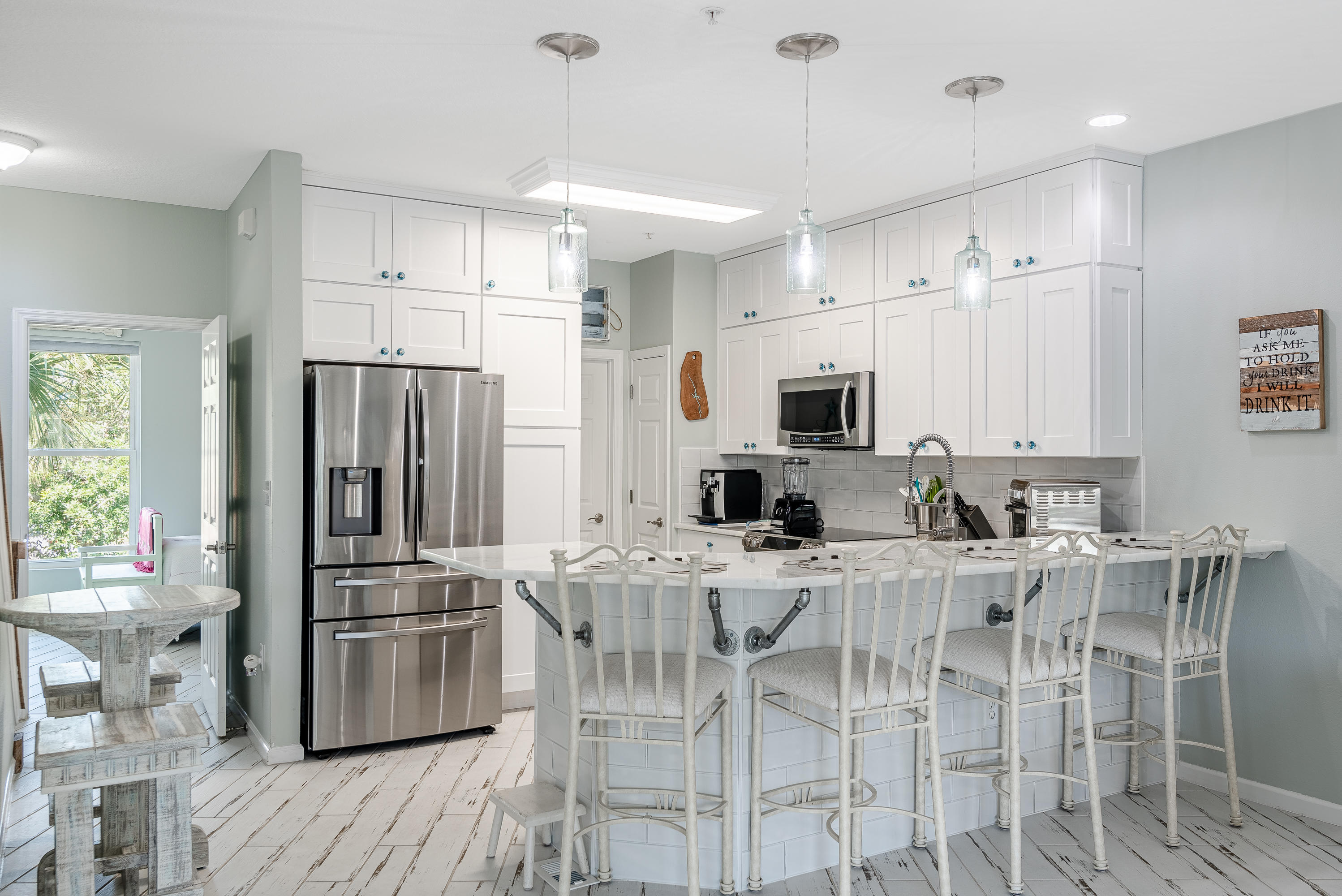 BEACH POINTE T/H - Residential