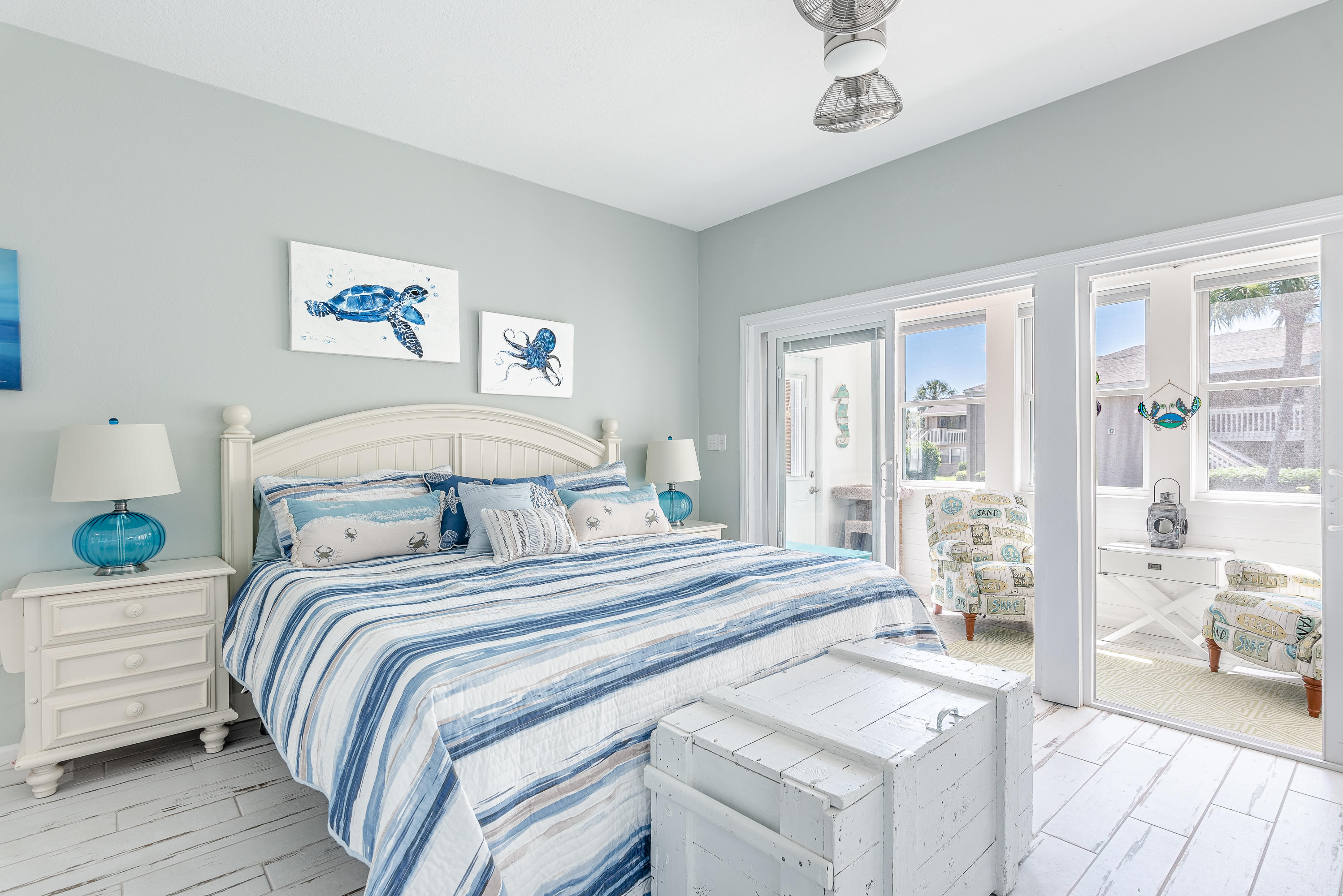 BEACH POINTE T/H - Residential