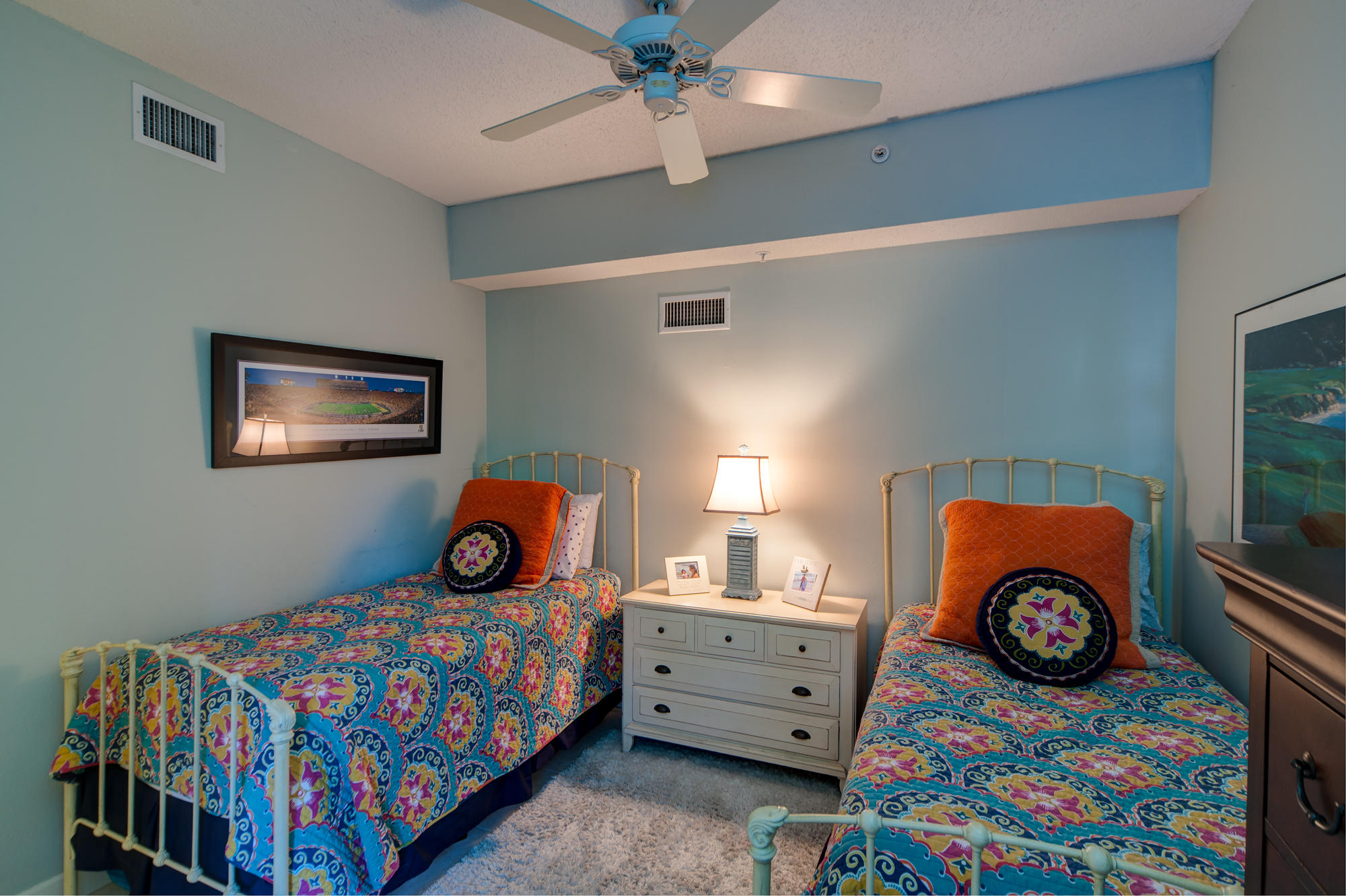 INN AT BLUE MOUNTAIN BEACH - Residential