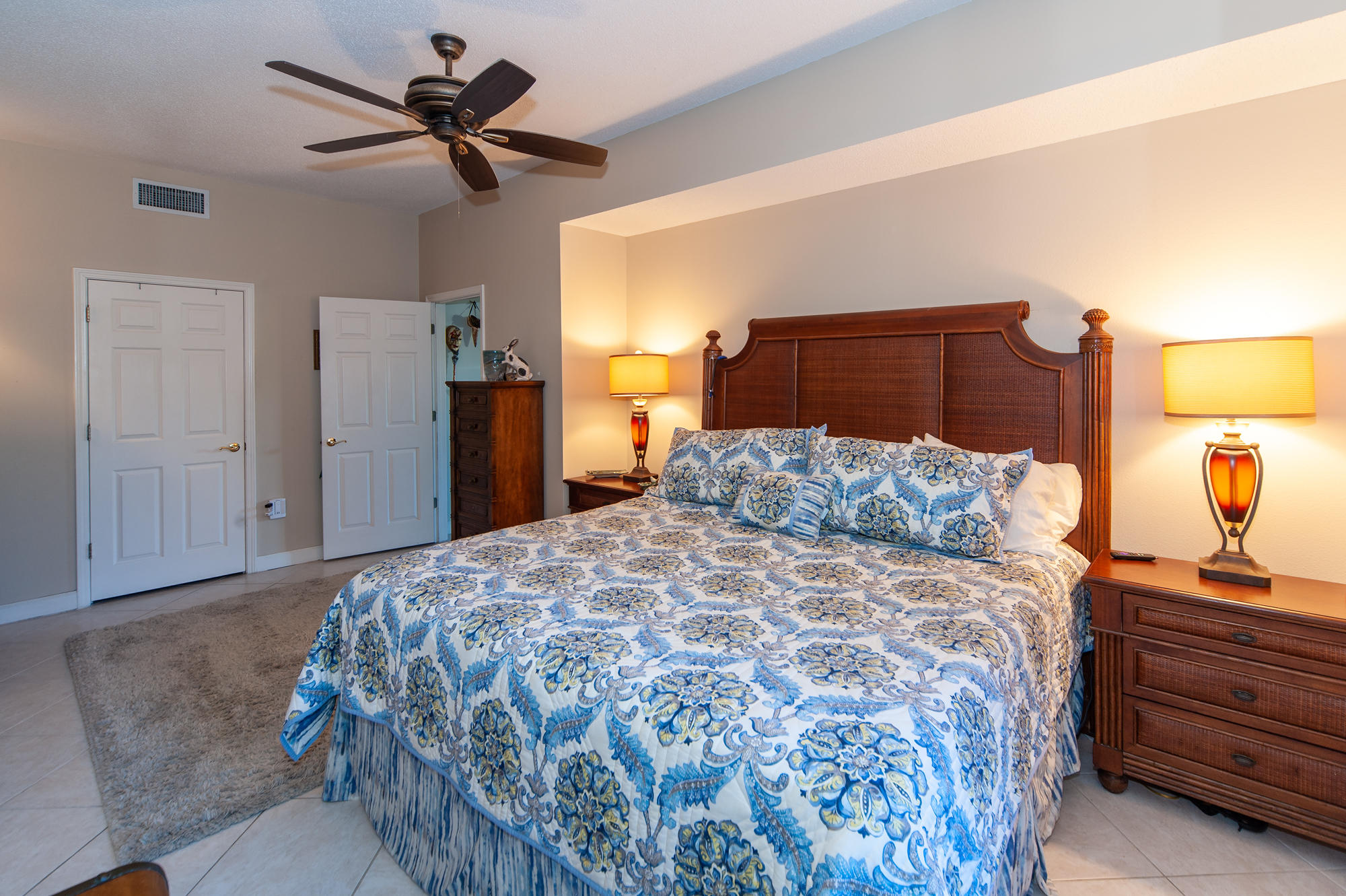 INN AT BLUE MOUNTAIN BEACH - Residential