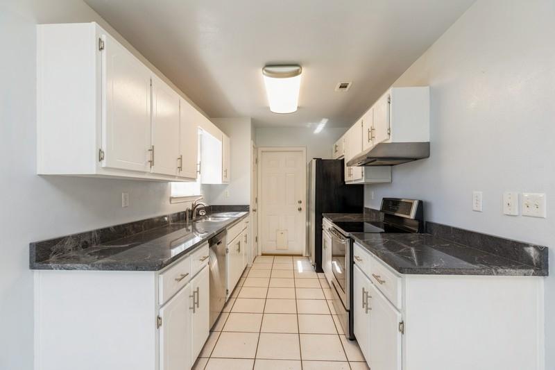 AUBURN ESTATES - Residential