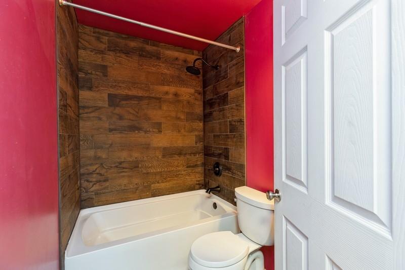 AUBURN ESTATES - Residential