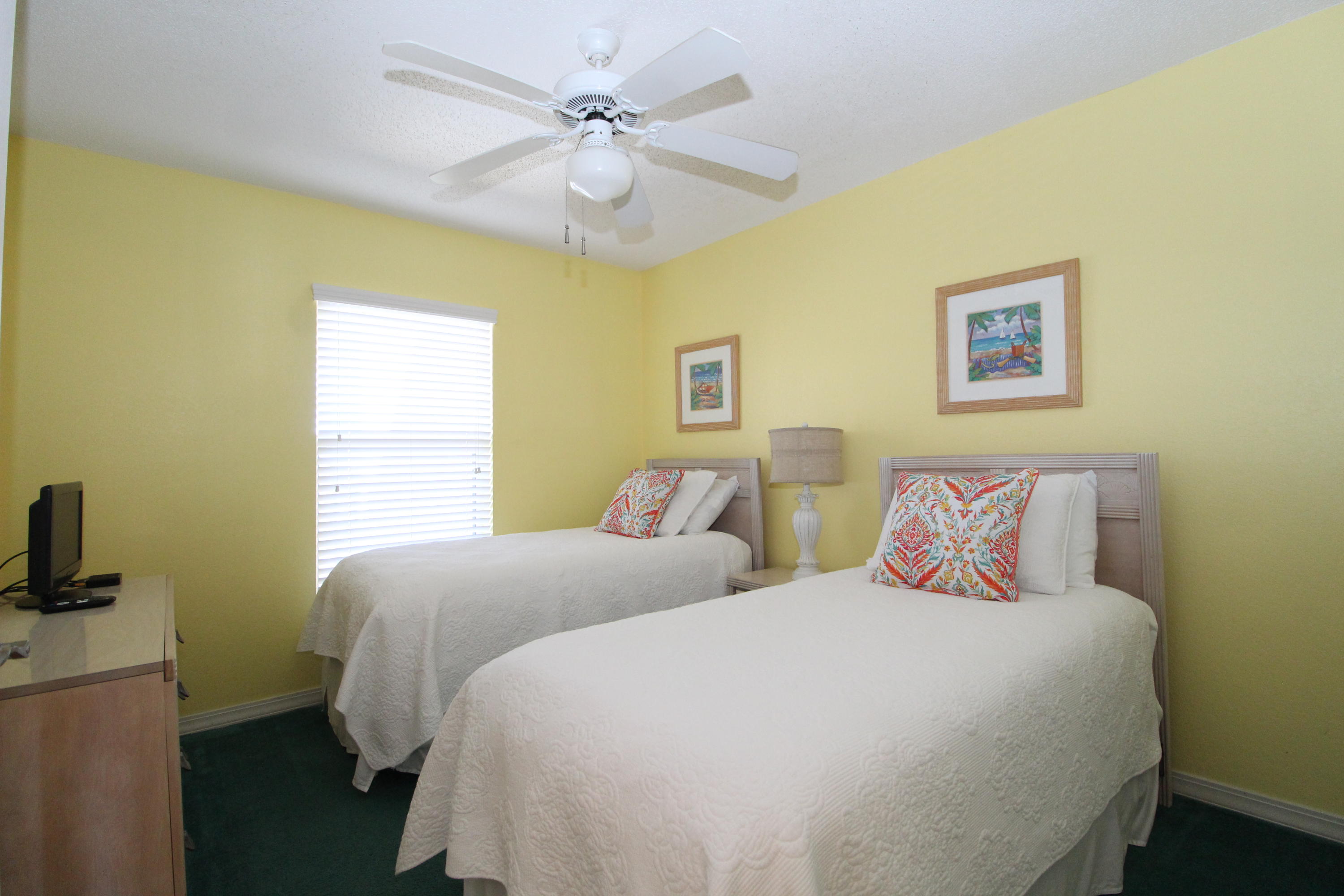 ISLANDER BEACH RESORT PH 2 - Residential