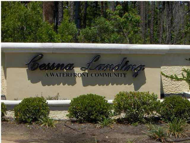 CESSNA LANDING - Land