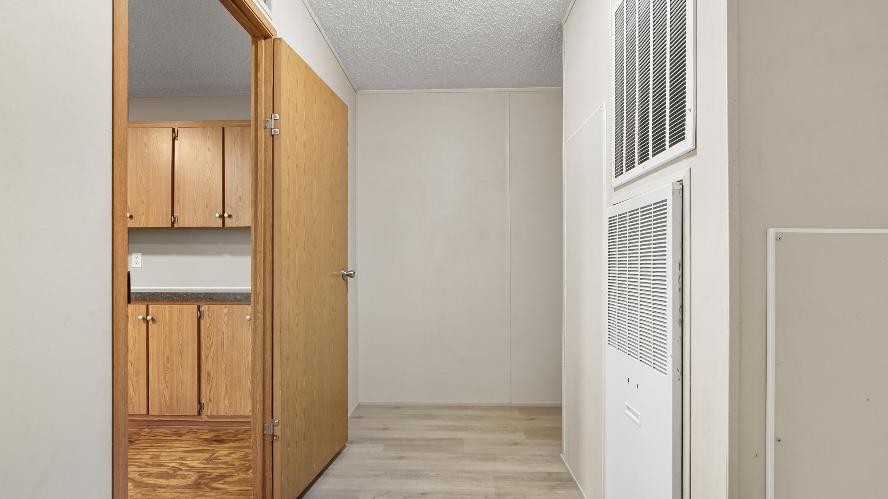 OAKWOOD HILLS UNIT 3 - Residential