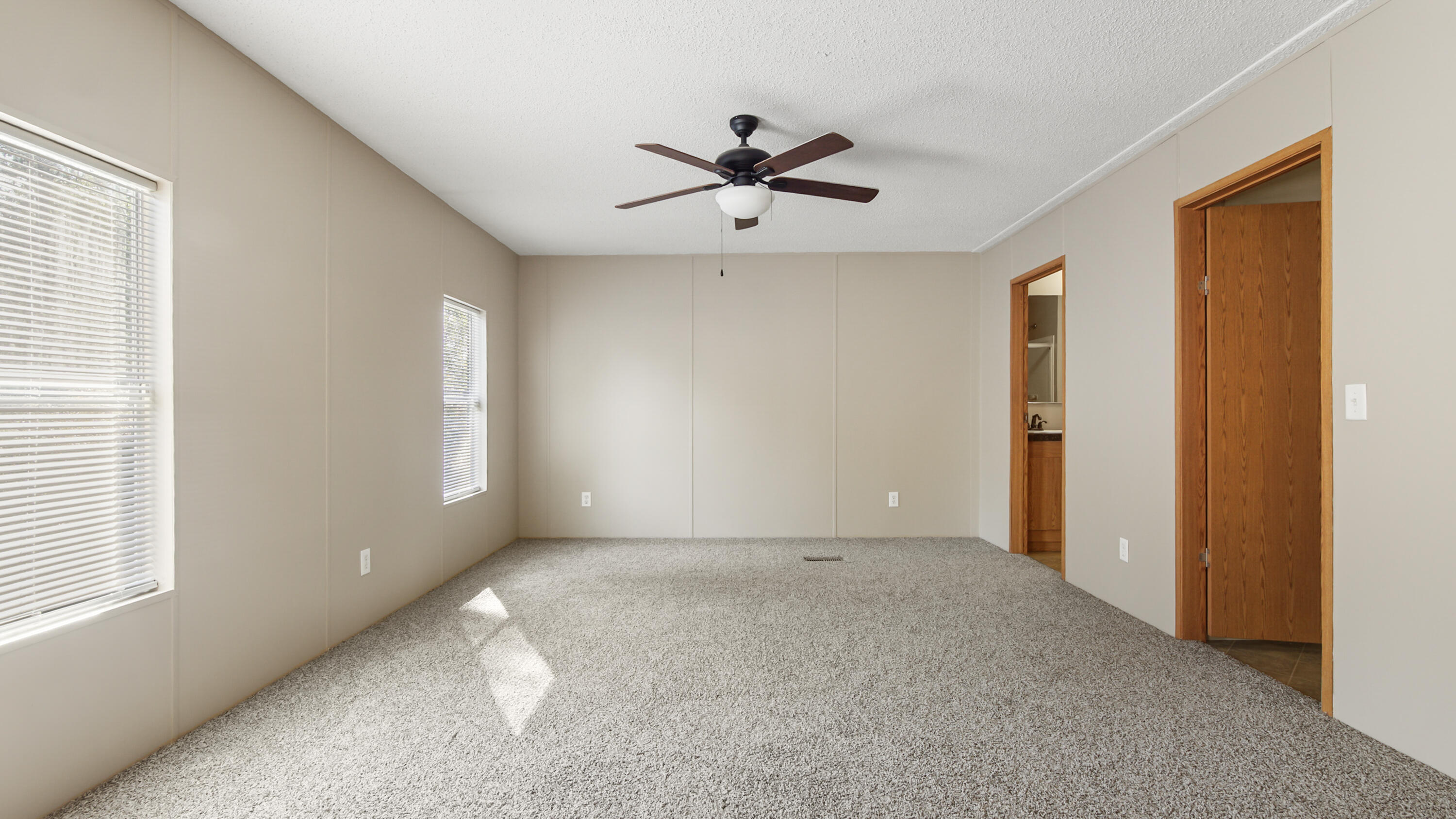 OAKWOOD HILLS UNIT 3 - Residential