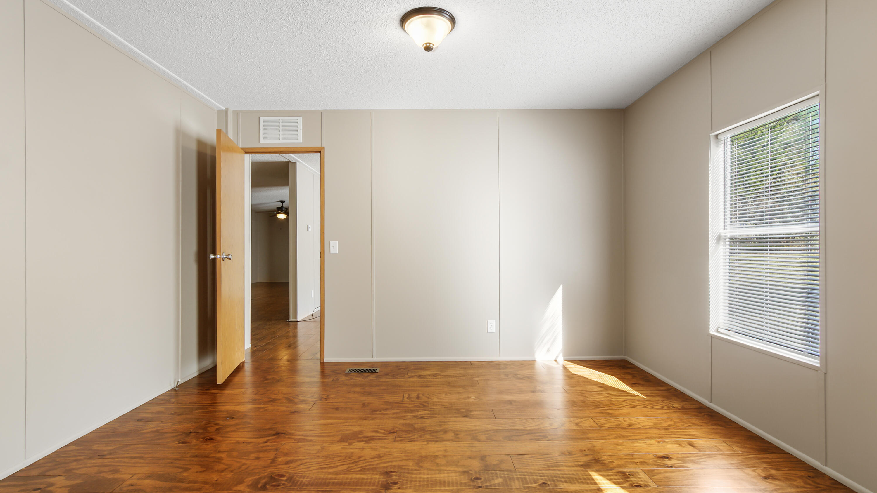 OAKWOOD HILLS UNIT 3 - Residential