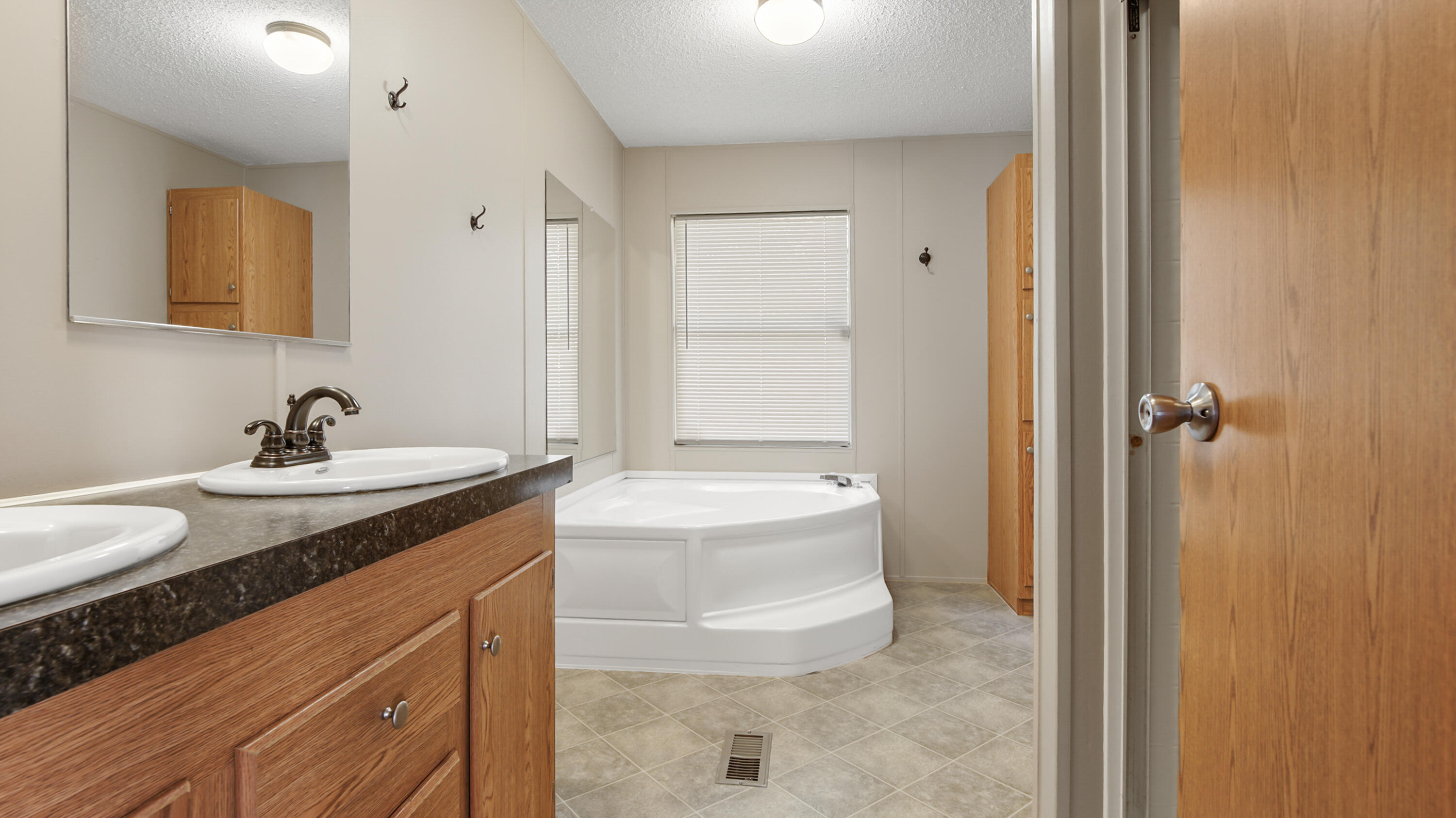 OAKWOOD HILLS UNIT 3 - Residential