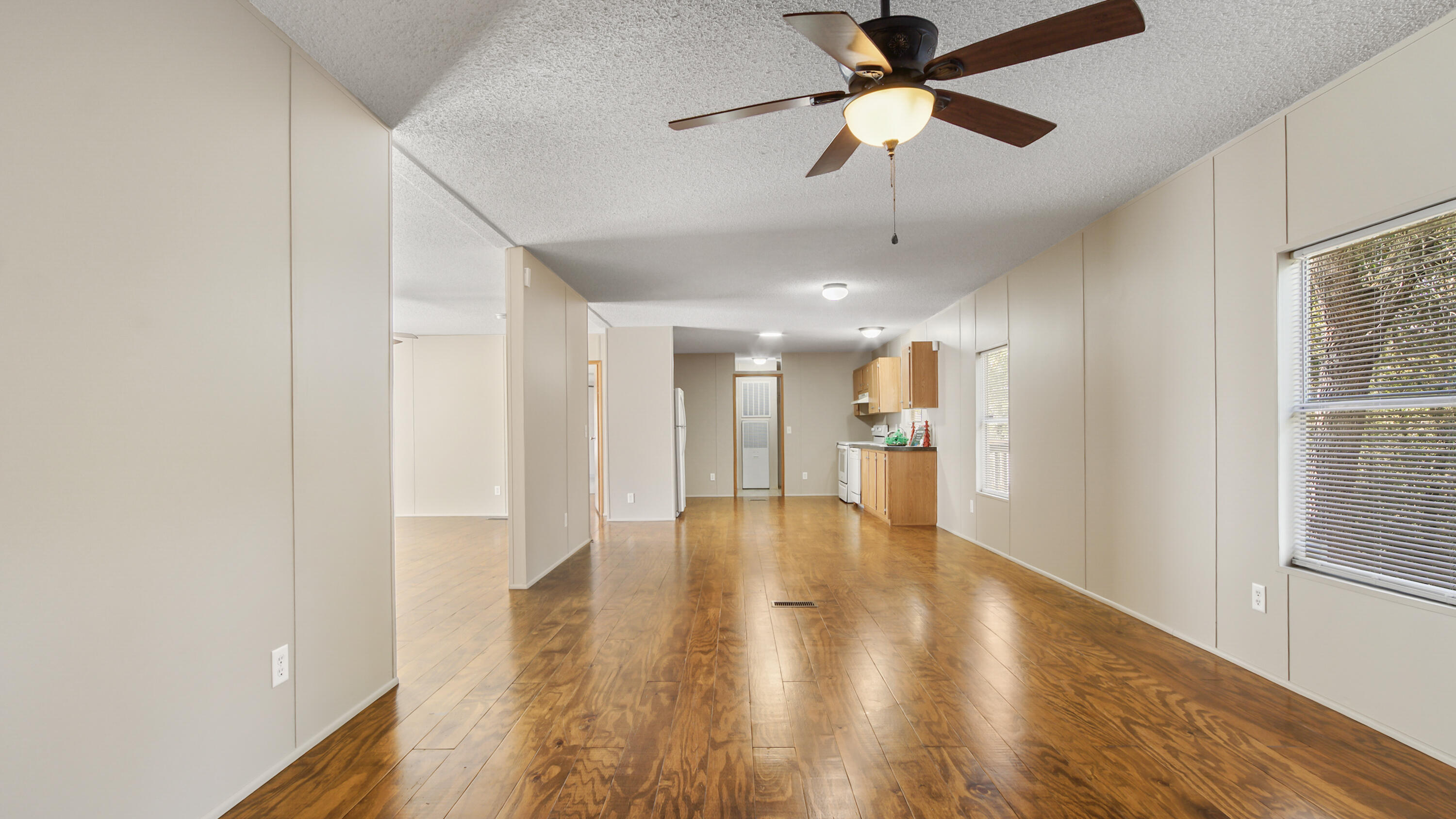 OAKWOOD HILLS UNIT 3 - Residential