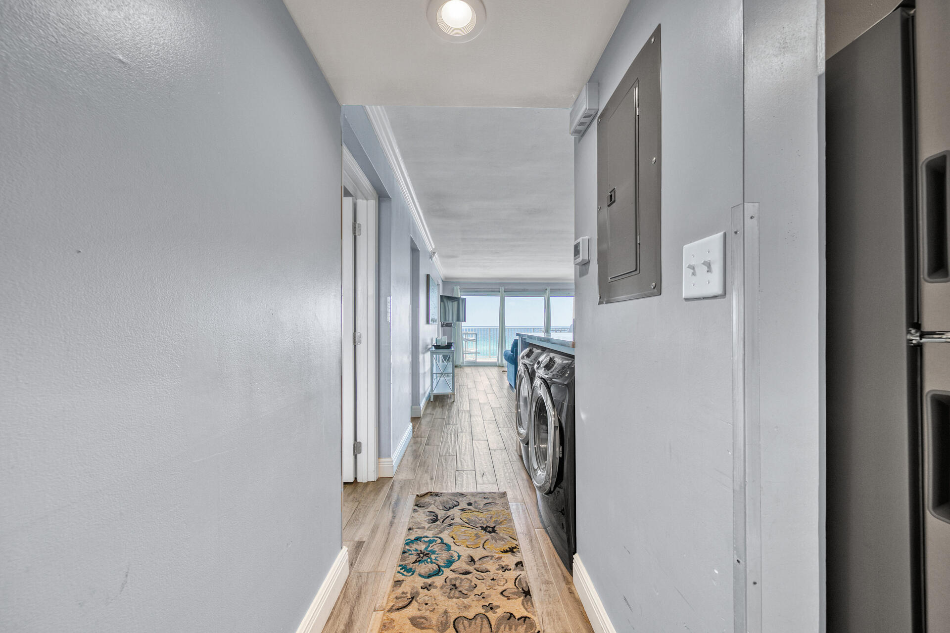 BEACH HOUSE CONDO PH 2 - Residential