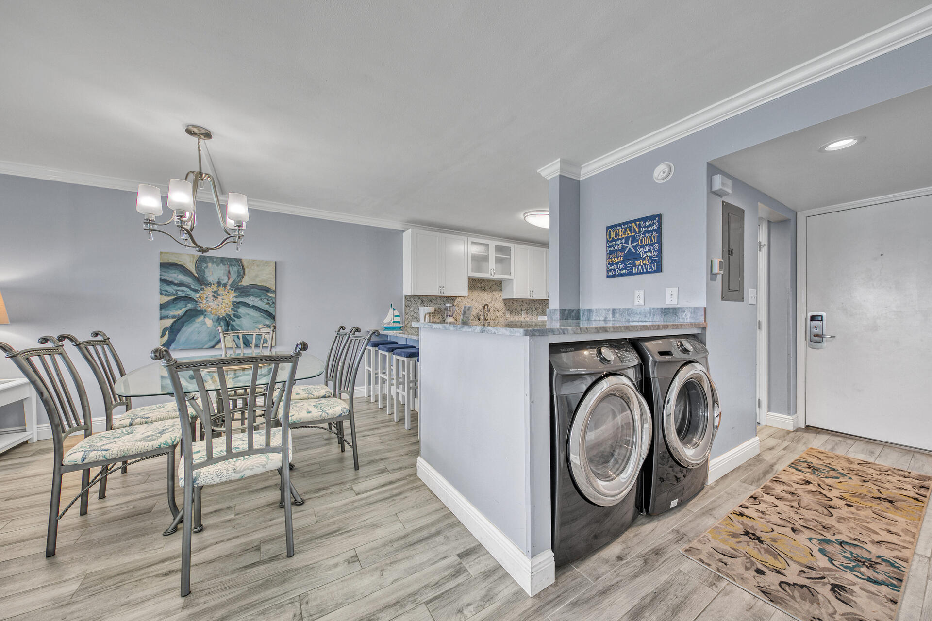 BEACH HOUSE CONDO PH 2 - Residential