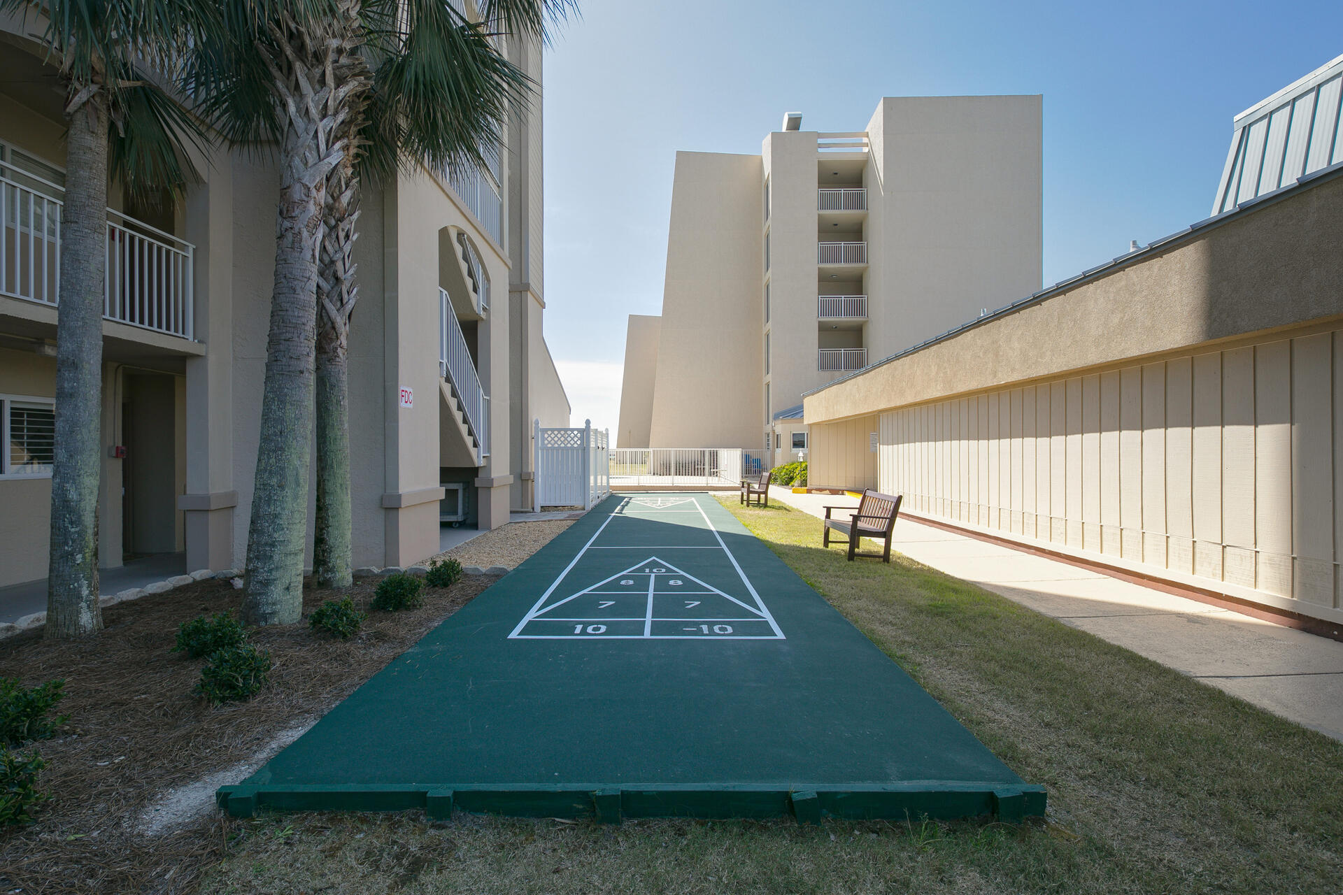 BEACH HOUSE CONDO PH 2 - Residential