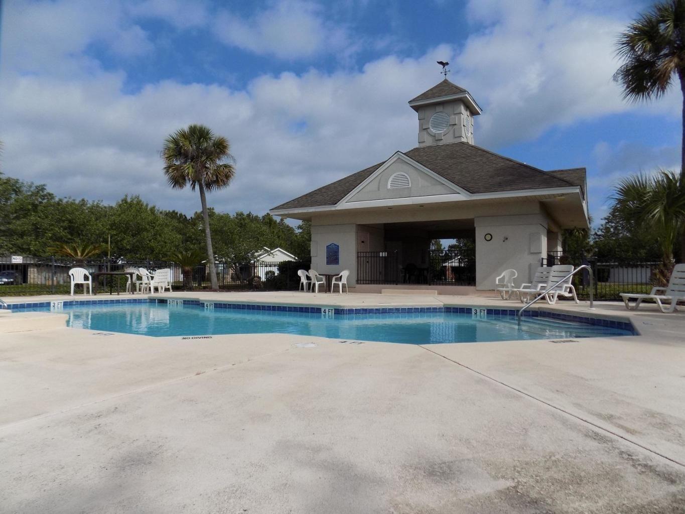 PARKER'S LANDING - Residential