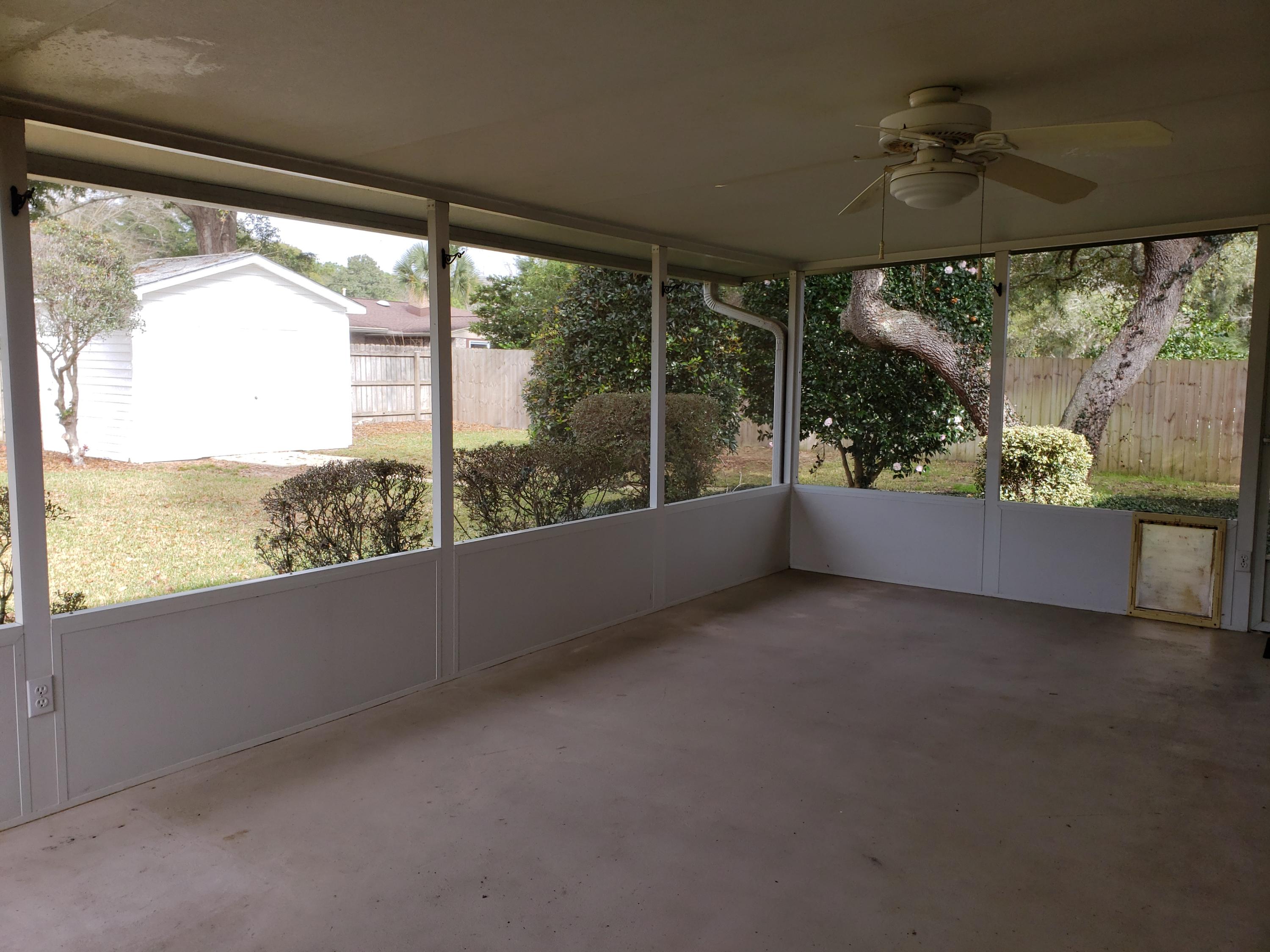 BAYOU POQUITO - Residential