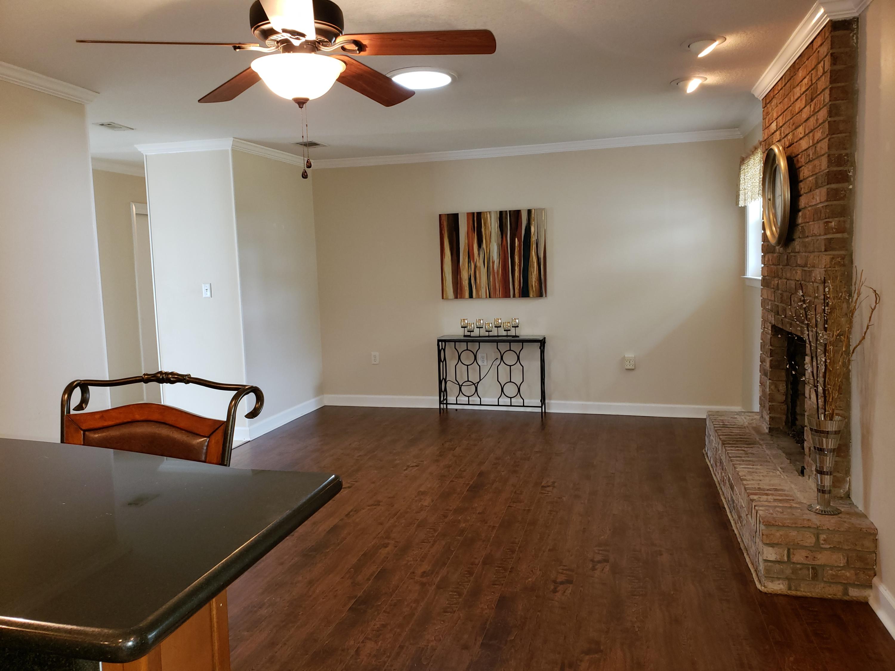 BAYOU POQUITO - Residential