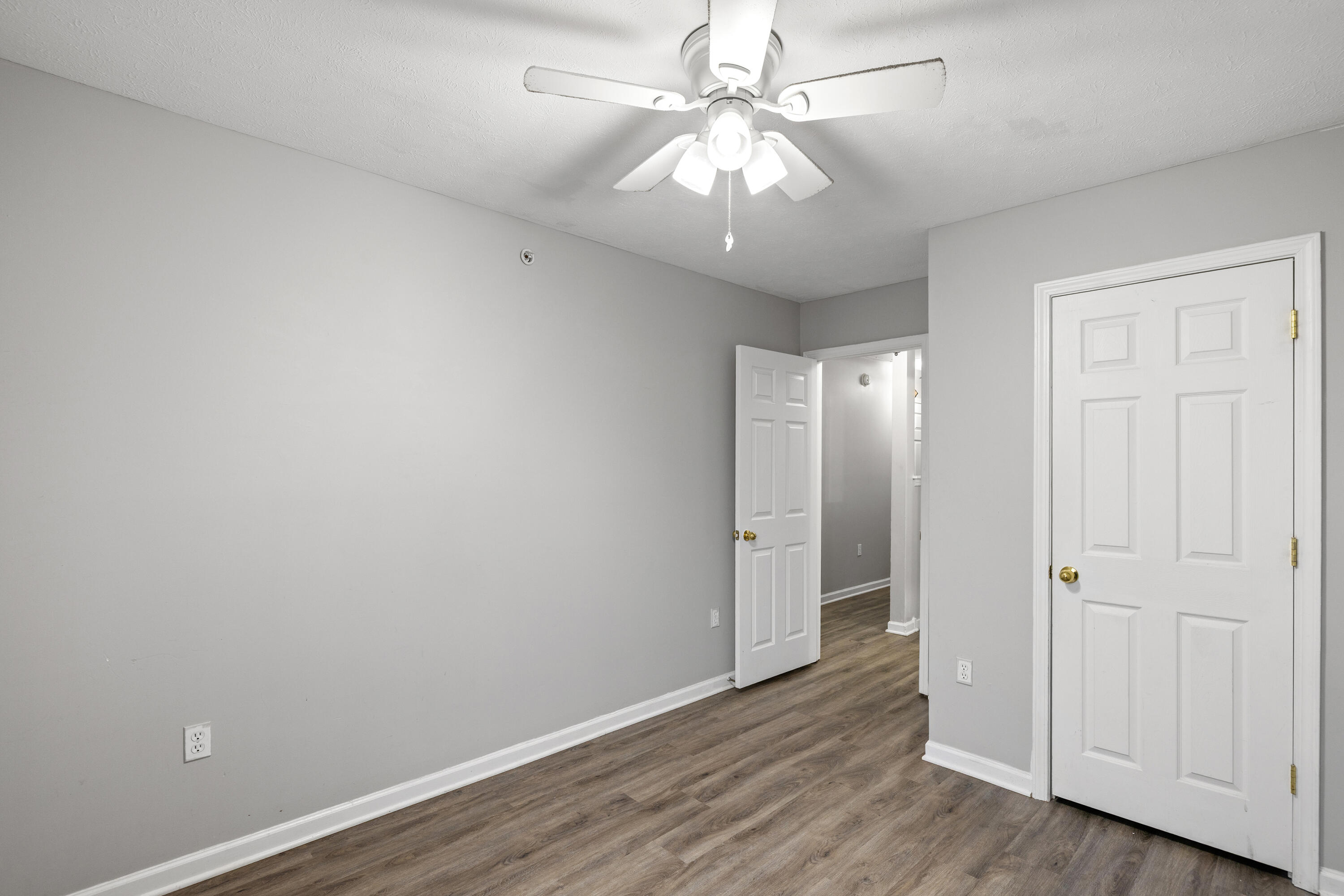 ROLLING PINES - Residential