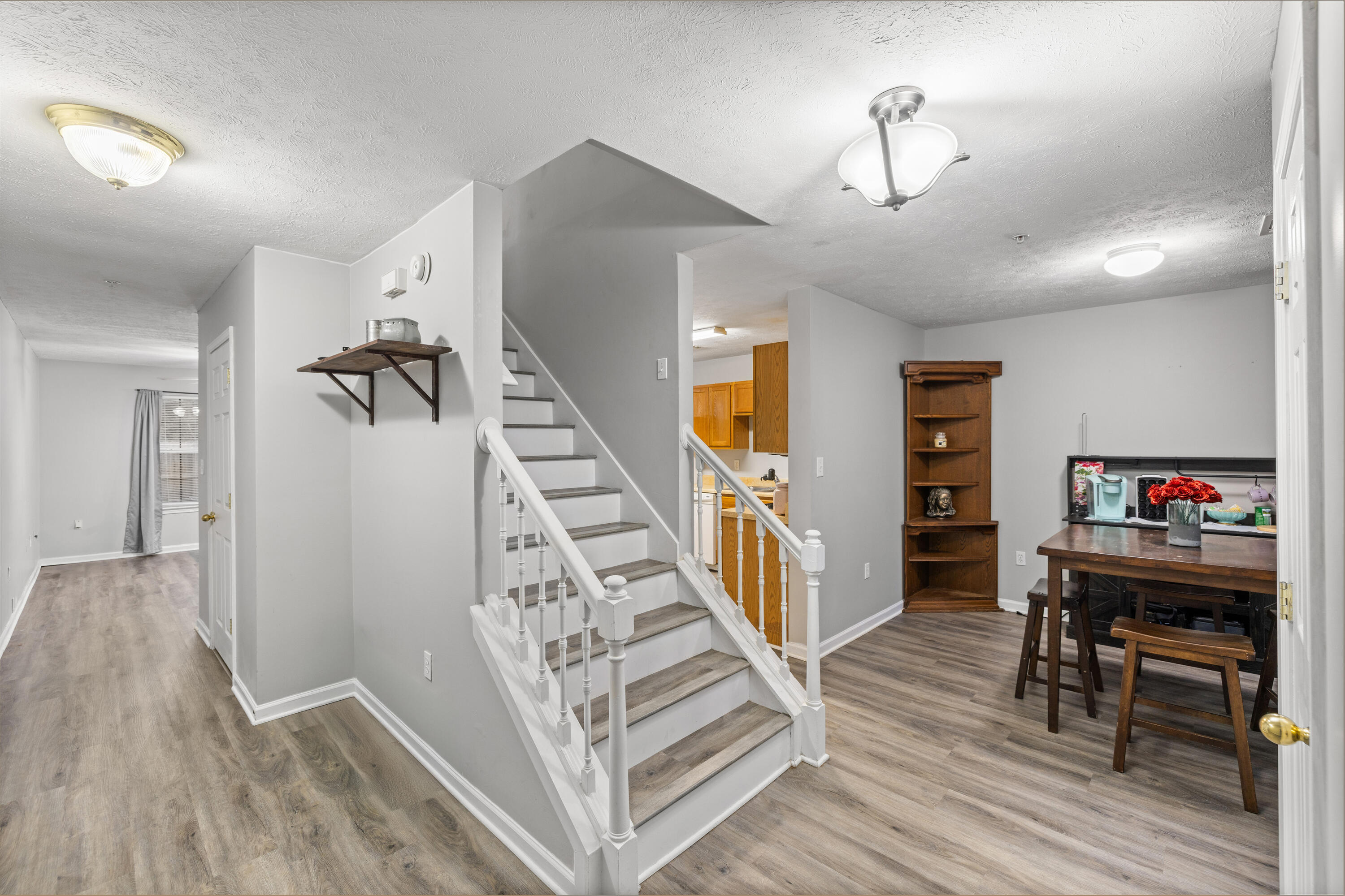 ROLLING PINES - Residential