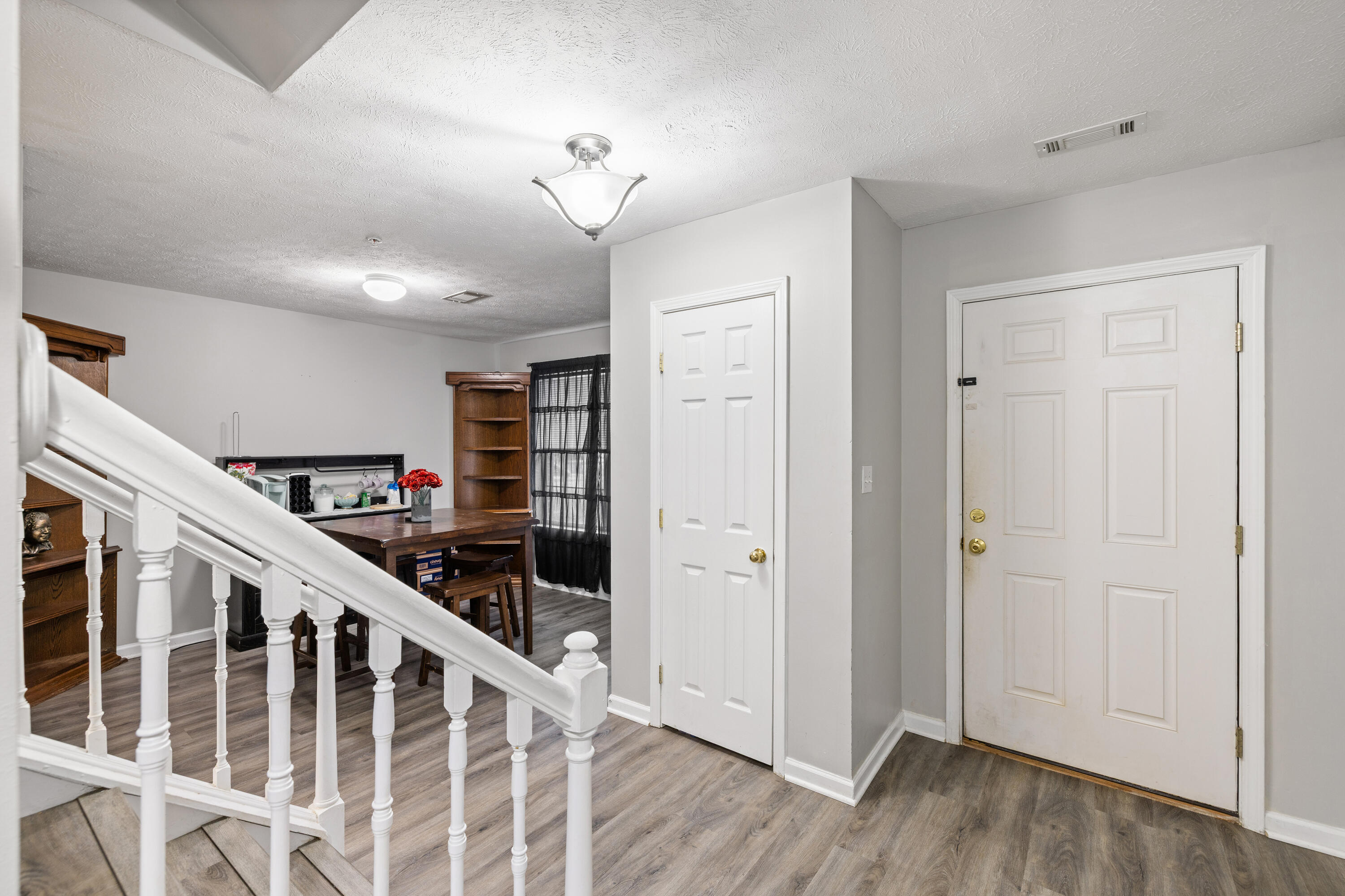 ROLLING PINES - Residential