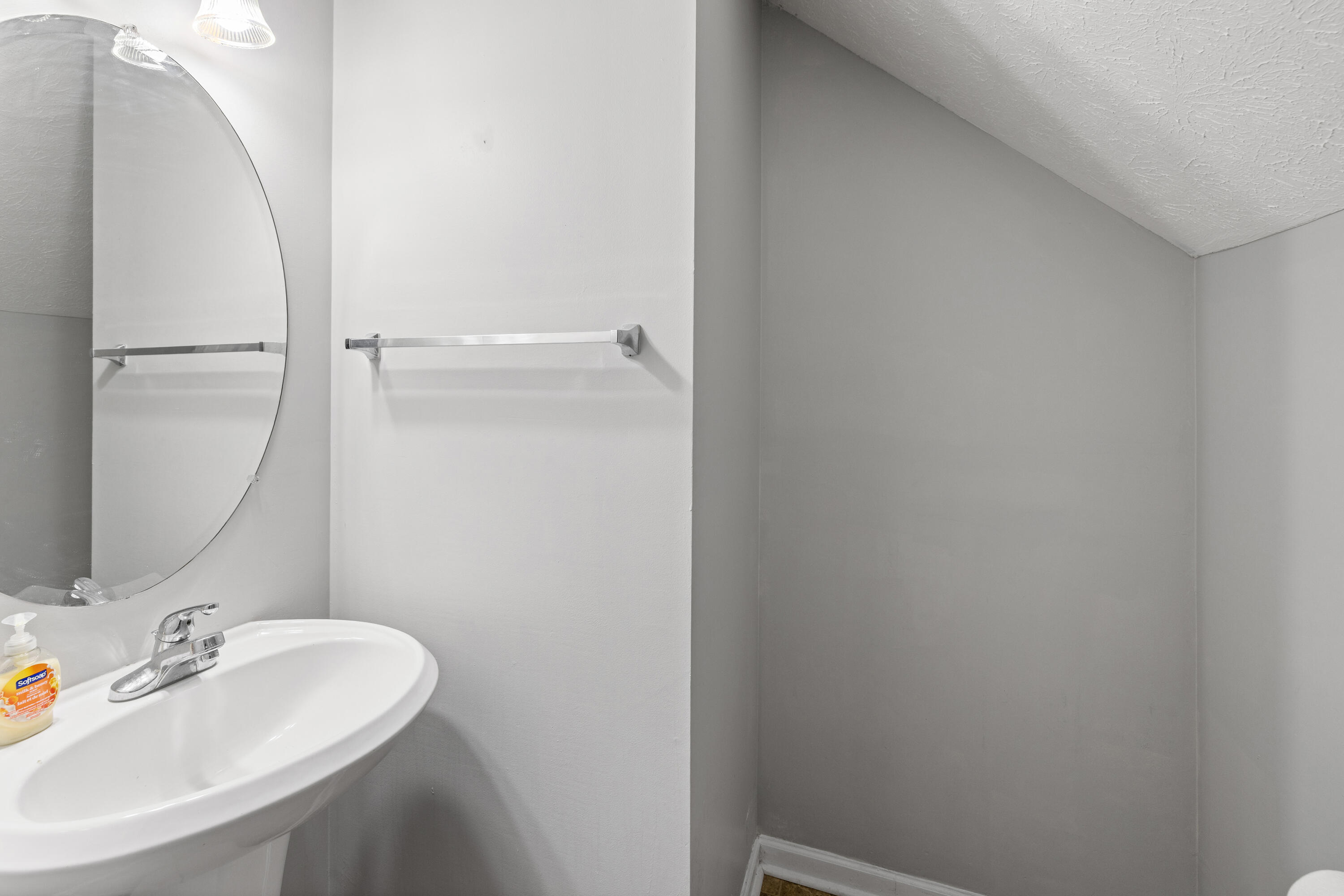 ROLLING PINES - Residential