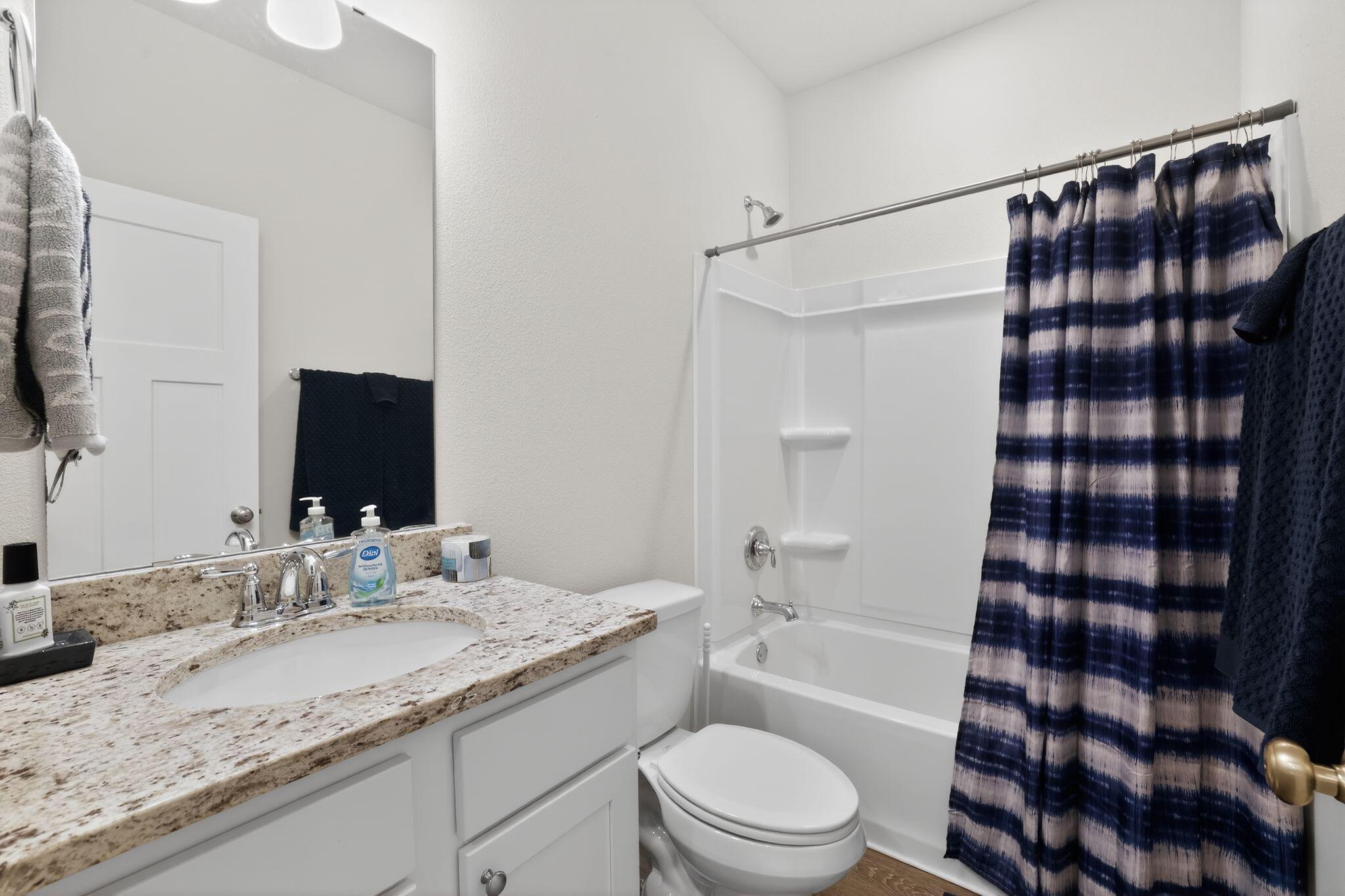 HILLWOOD ESTATES - Residential