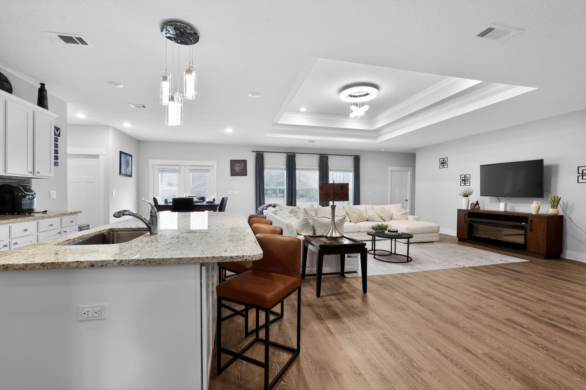 HILLWOOD ESTATES - Residential