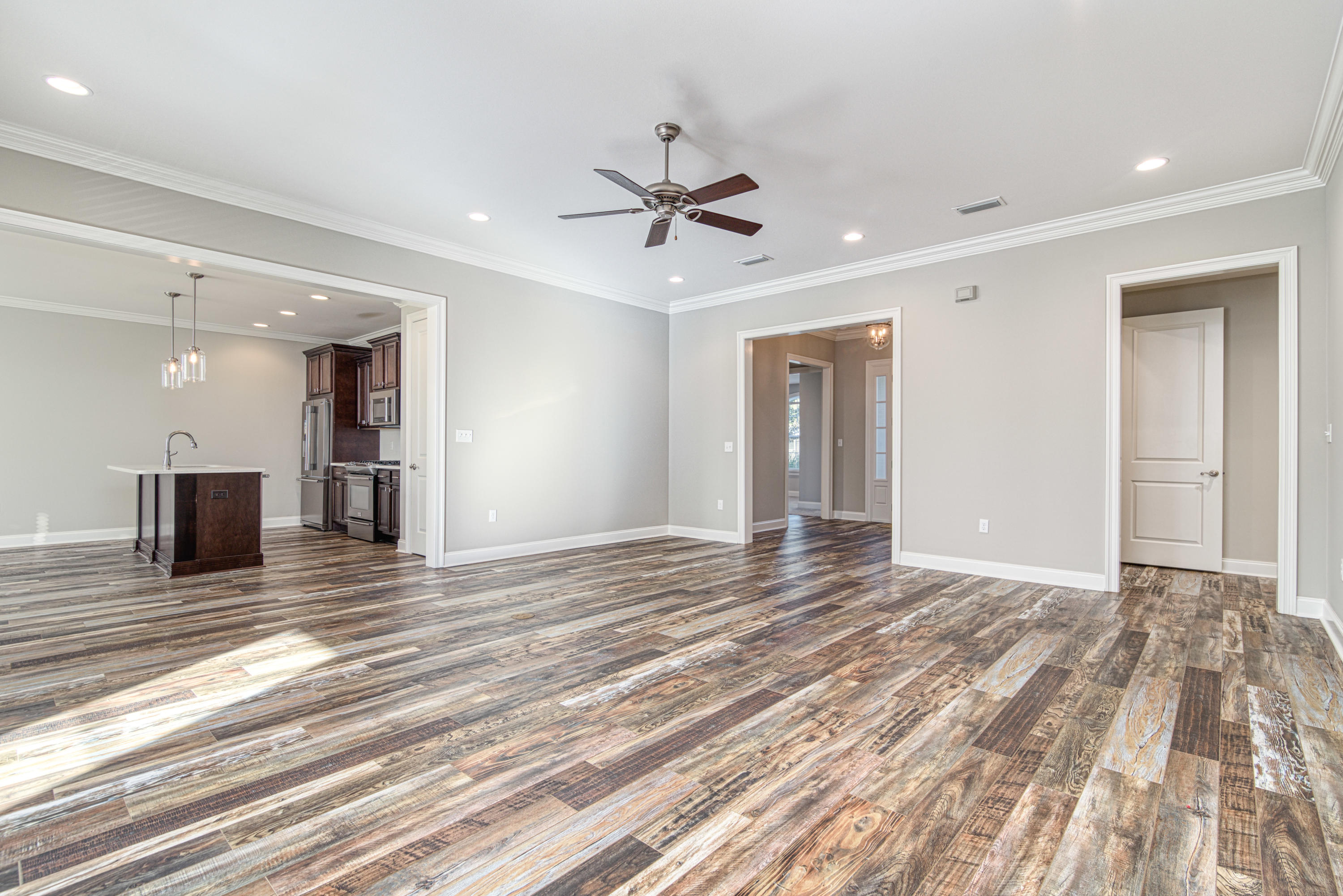 THE STABLES AT ROCKY BAYOU - Residential